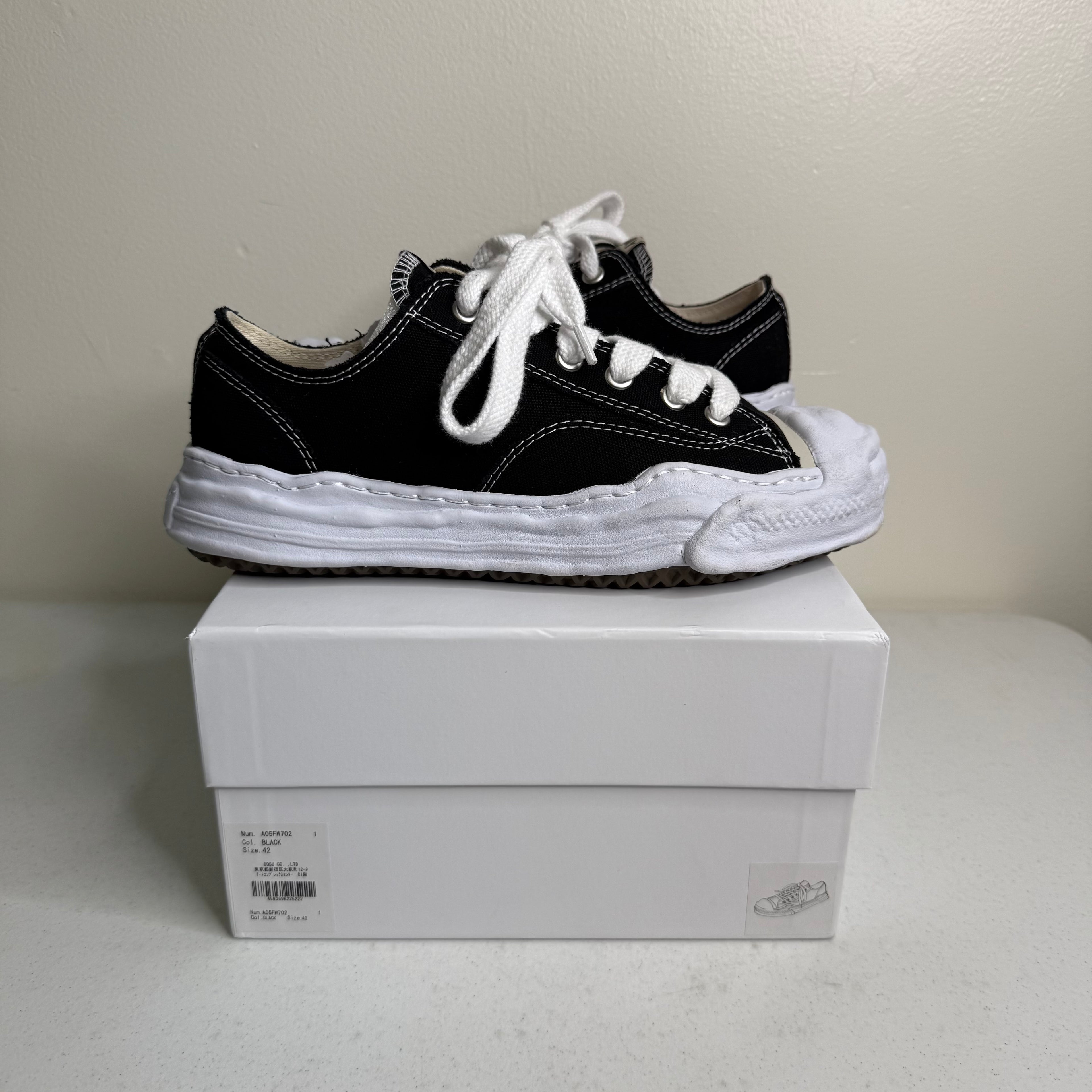 Maison Mihara Yasuhiro Hank Sole