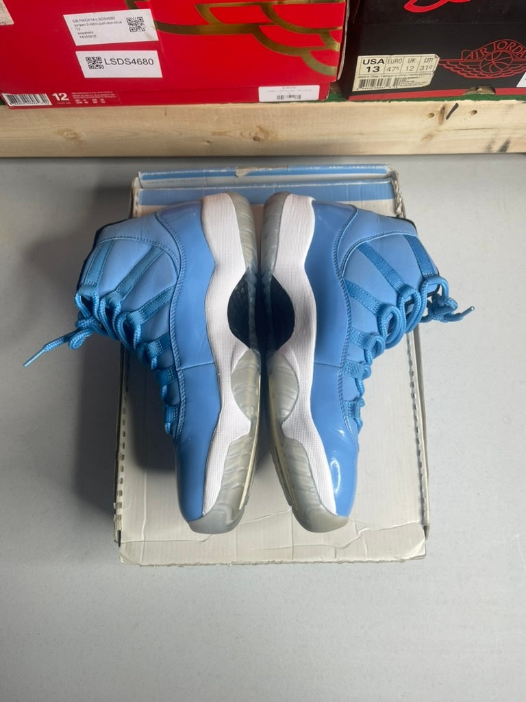 Jordan 11 Retro Pantone