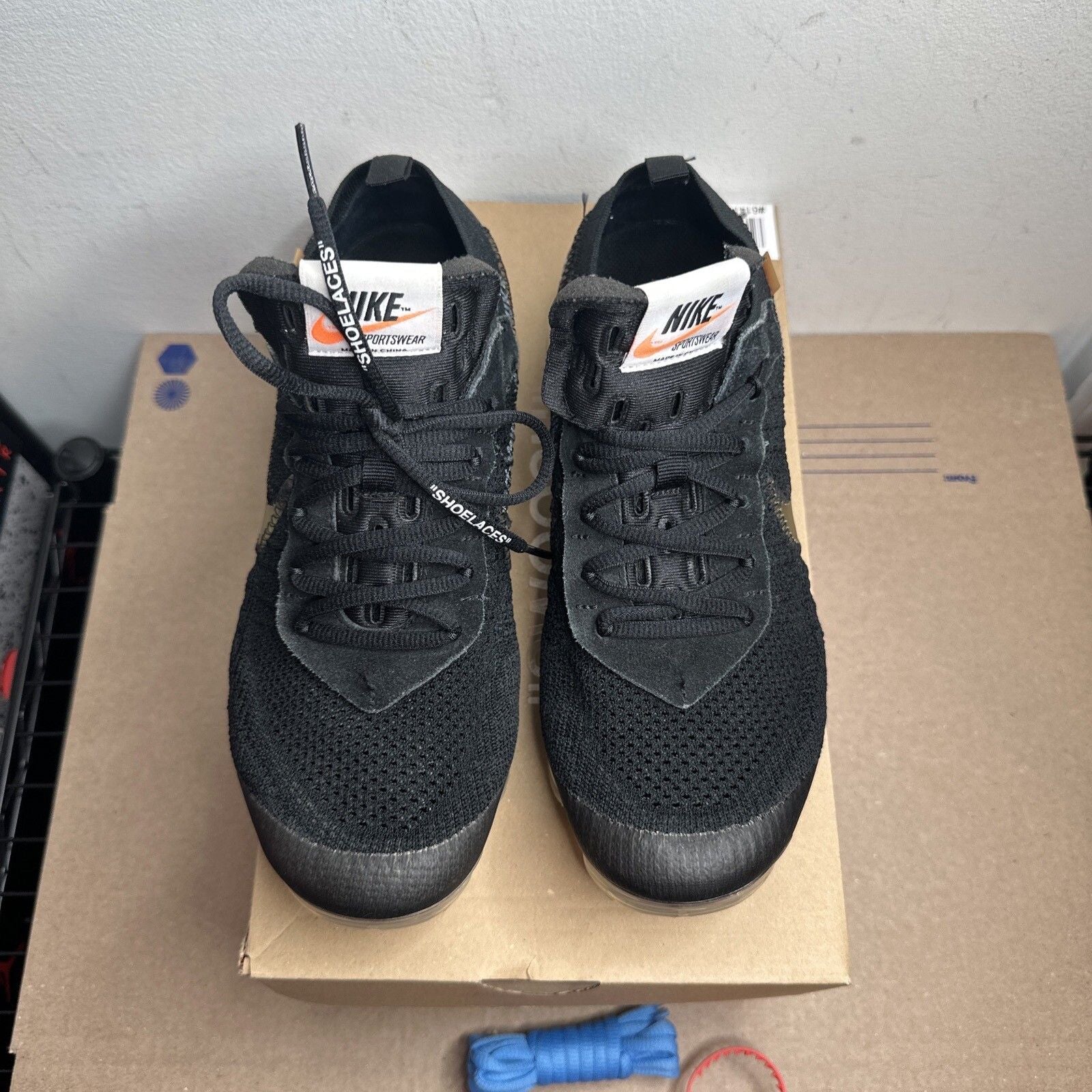 Size 8.5 - Nike Air VaporMax Off-White Black (2018)