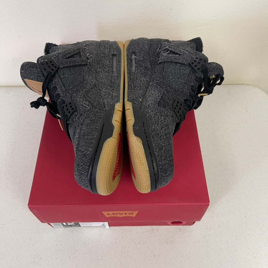 Jordan 4 Retro Levi's Black (Levi's Tag)