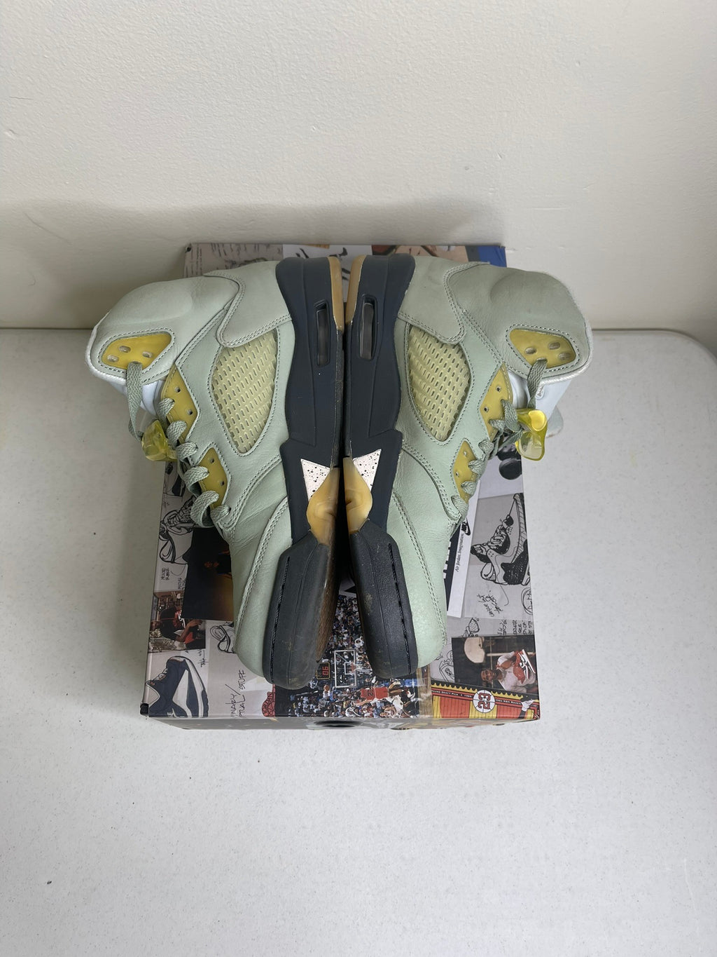 Size 9.5 - Jordan 5 Retro Jade Horizon