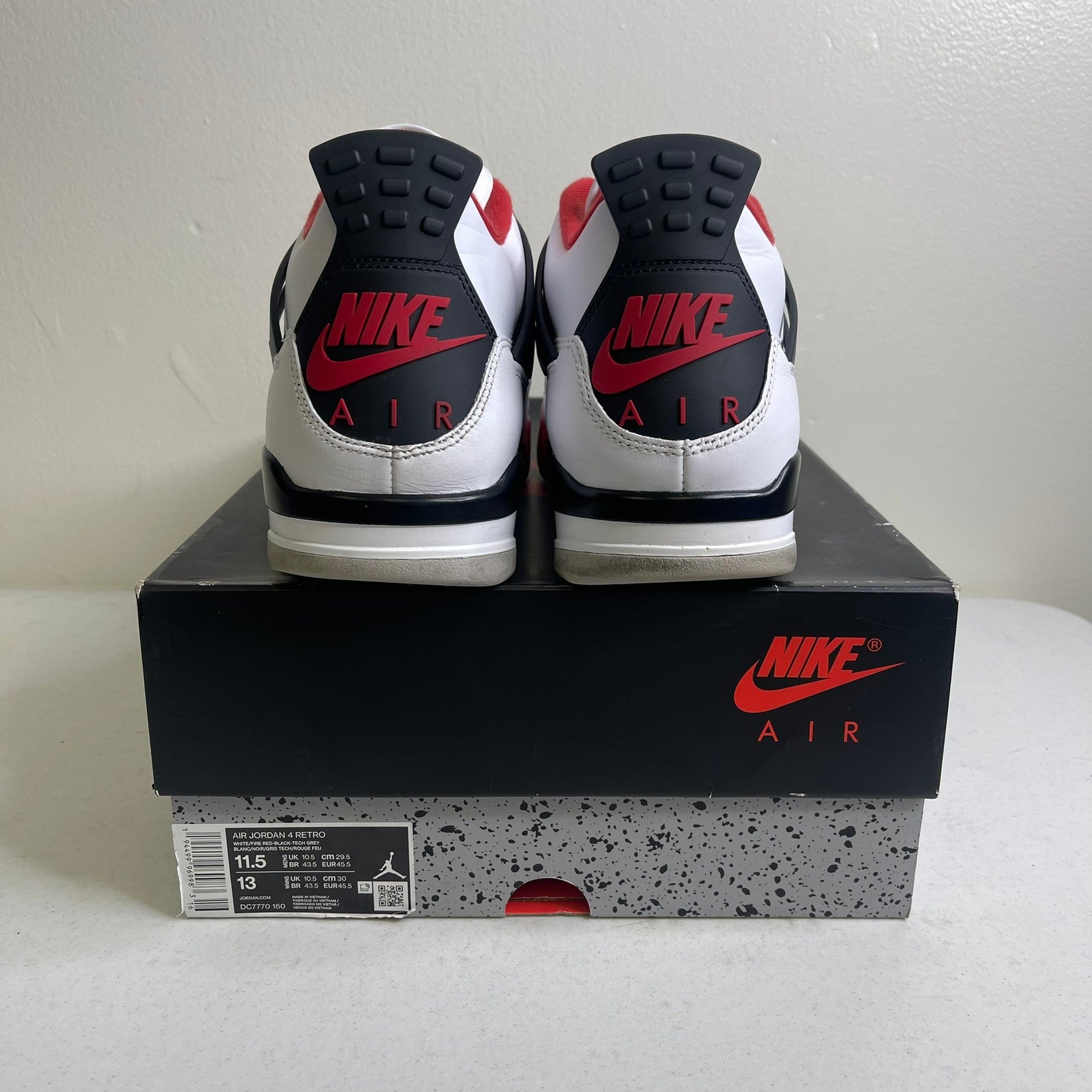 Jordan 4 Retro Fire Red (2020)