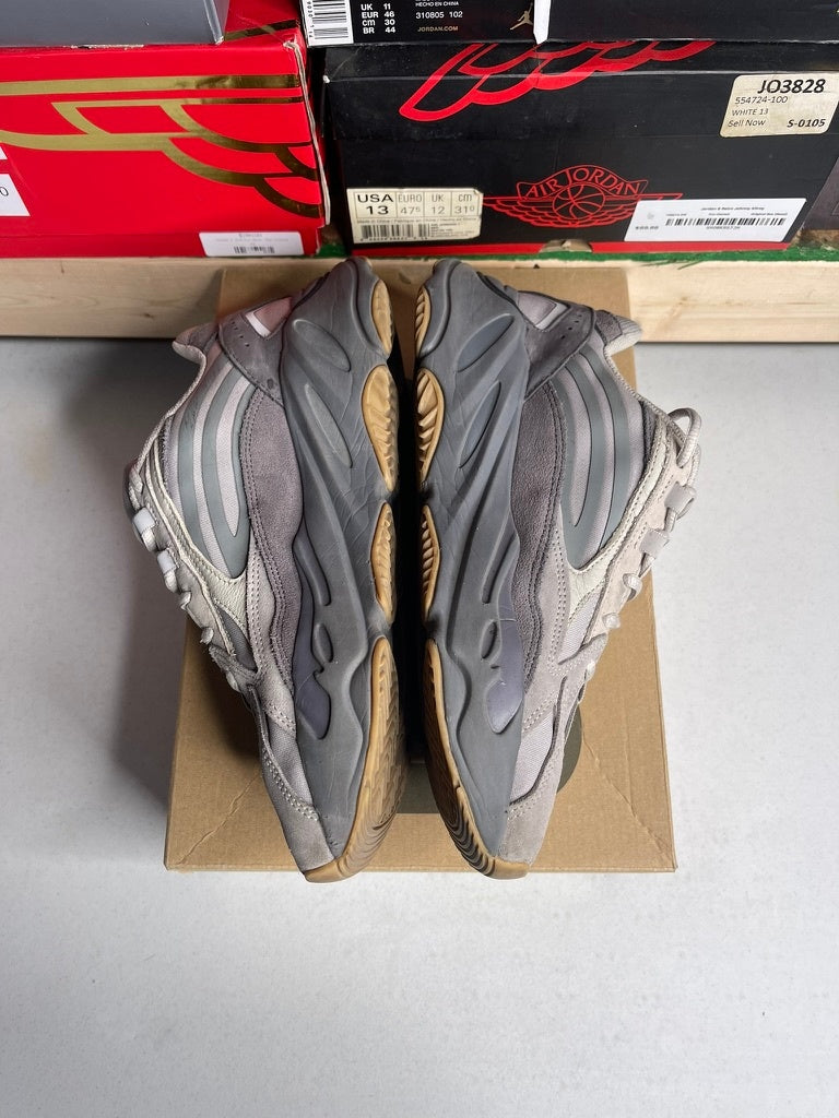 Size 9.5 - adidas Yeezy Boost 700 V2 Tephra