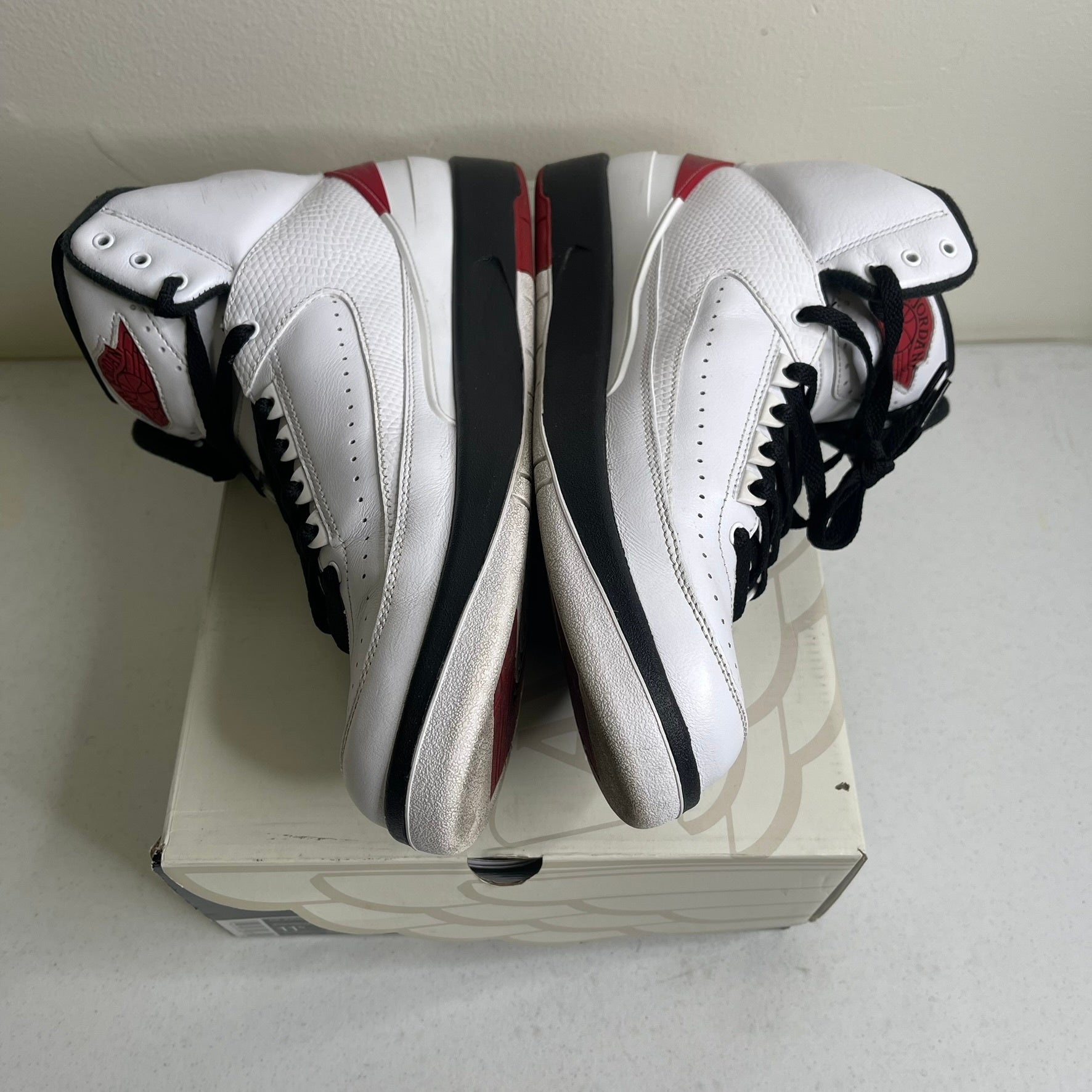 Jordan 2 Retro OG Chicago (2022)