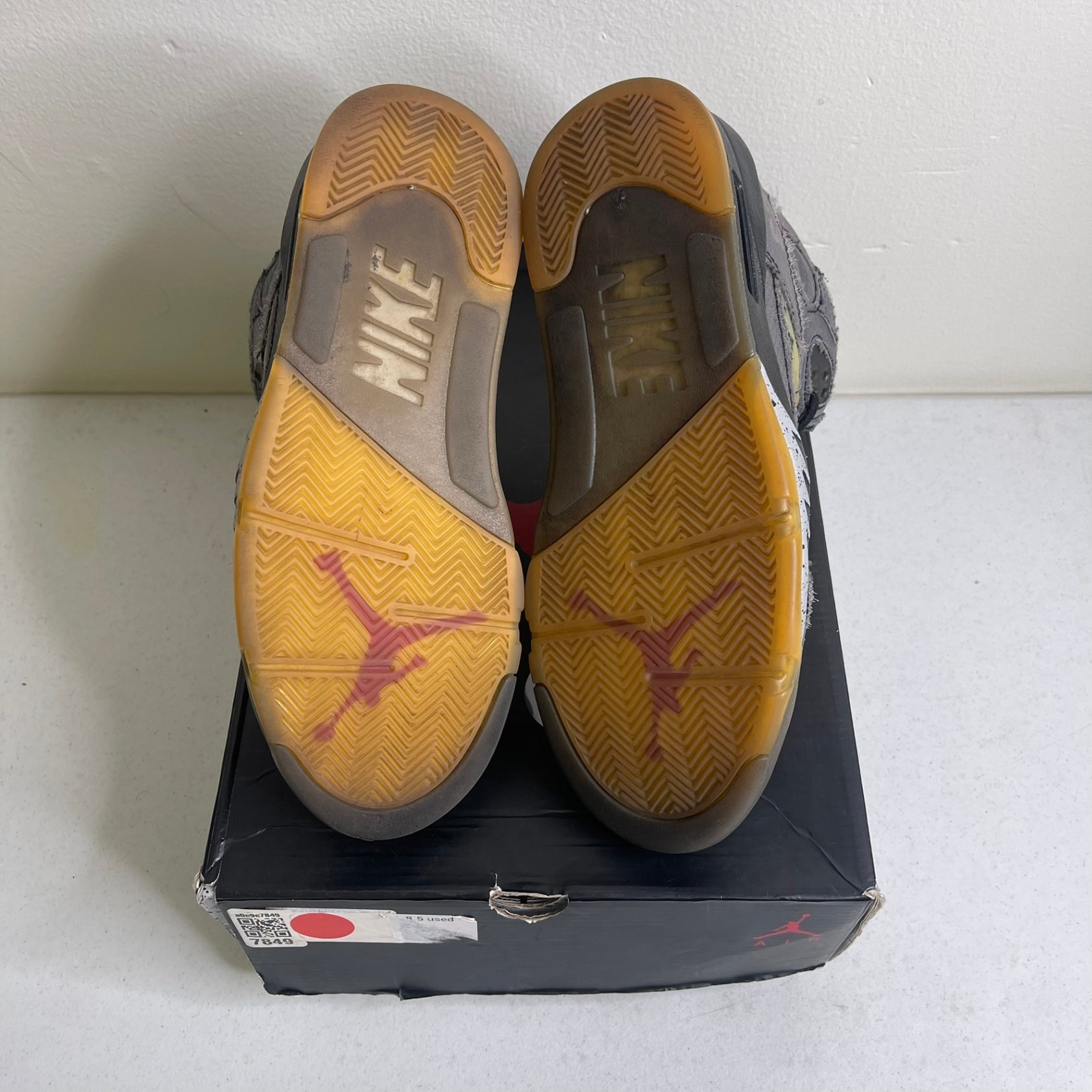 Size 8.5 - Jordan 5 Retro Off-White Muslin