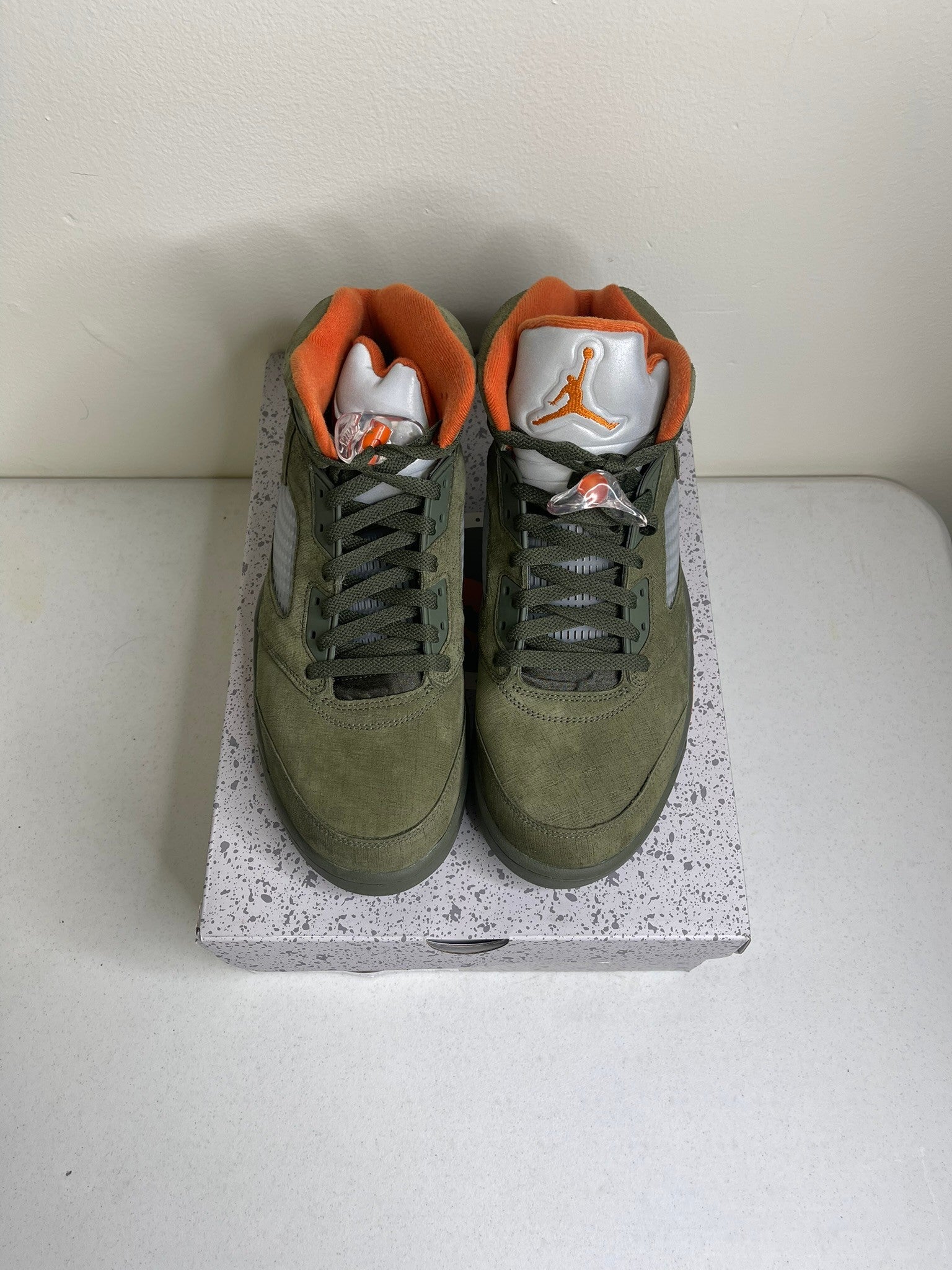 Size 11 - Jordan 5 Retro Olive (2024)