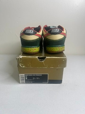 Nike SB Dunk Low Mosquito