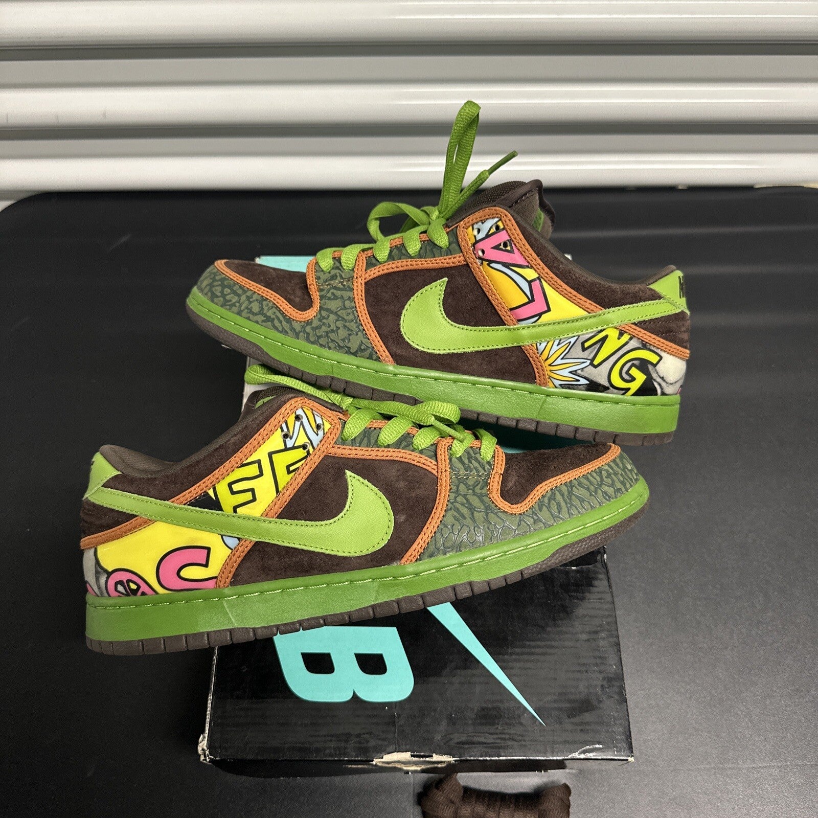 Nike SB Dunk Low De La Soul (2015)