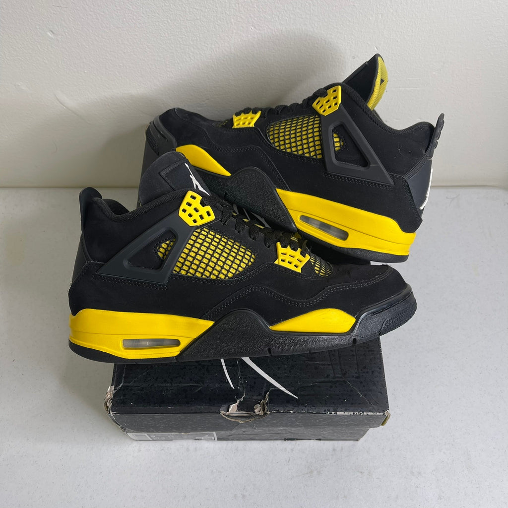 Size 9 - Jordan 4 Retro Thunder (2023)