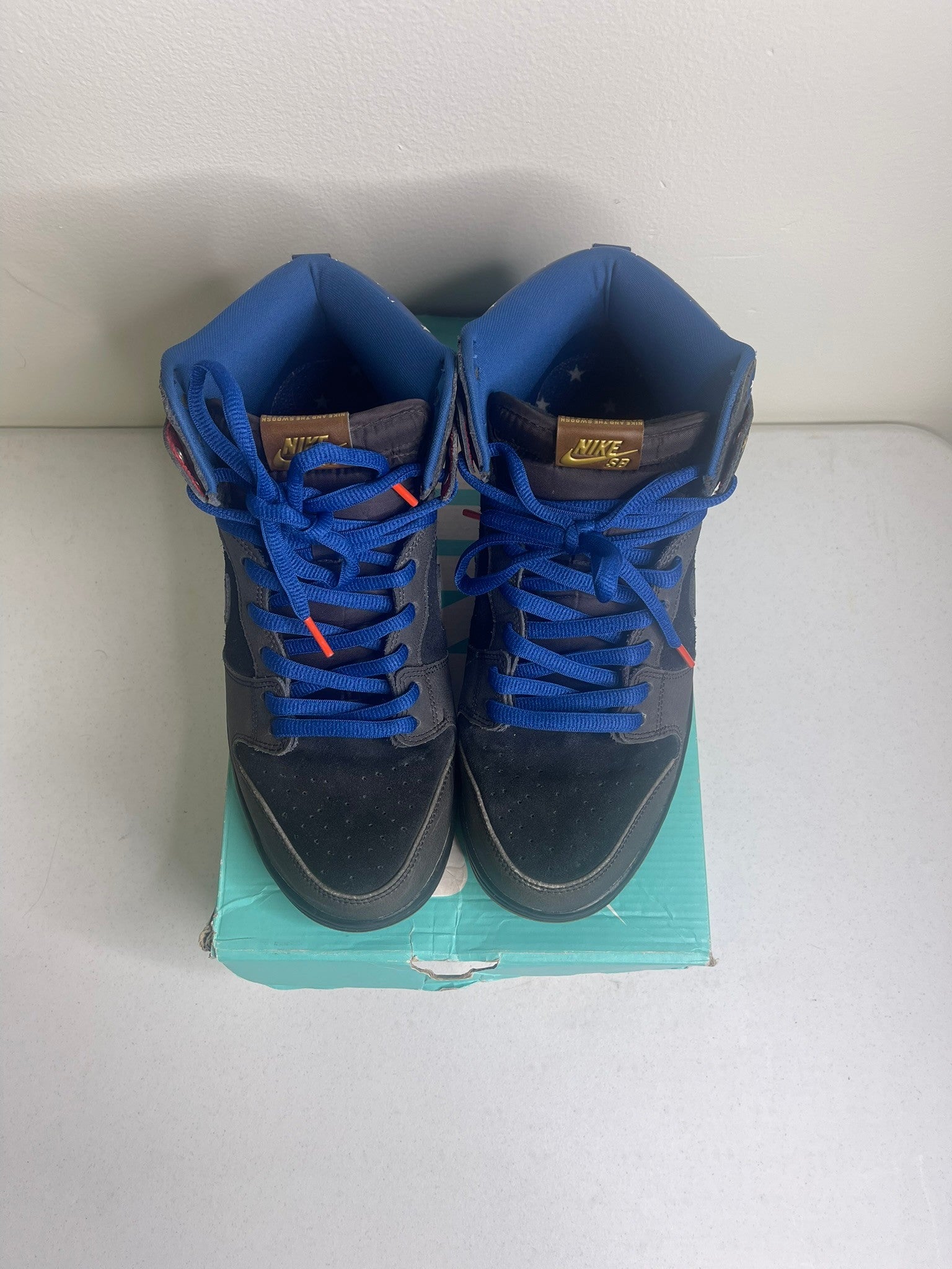 Nike SB Dunk High Captain America