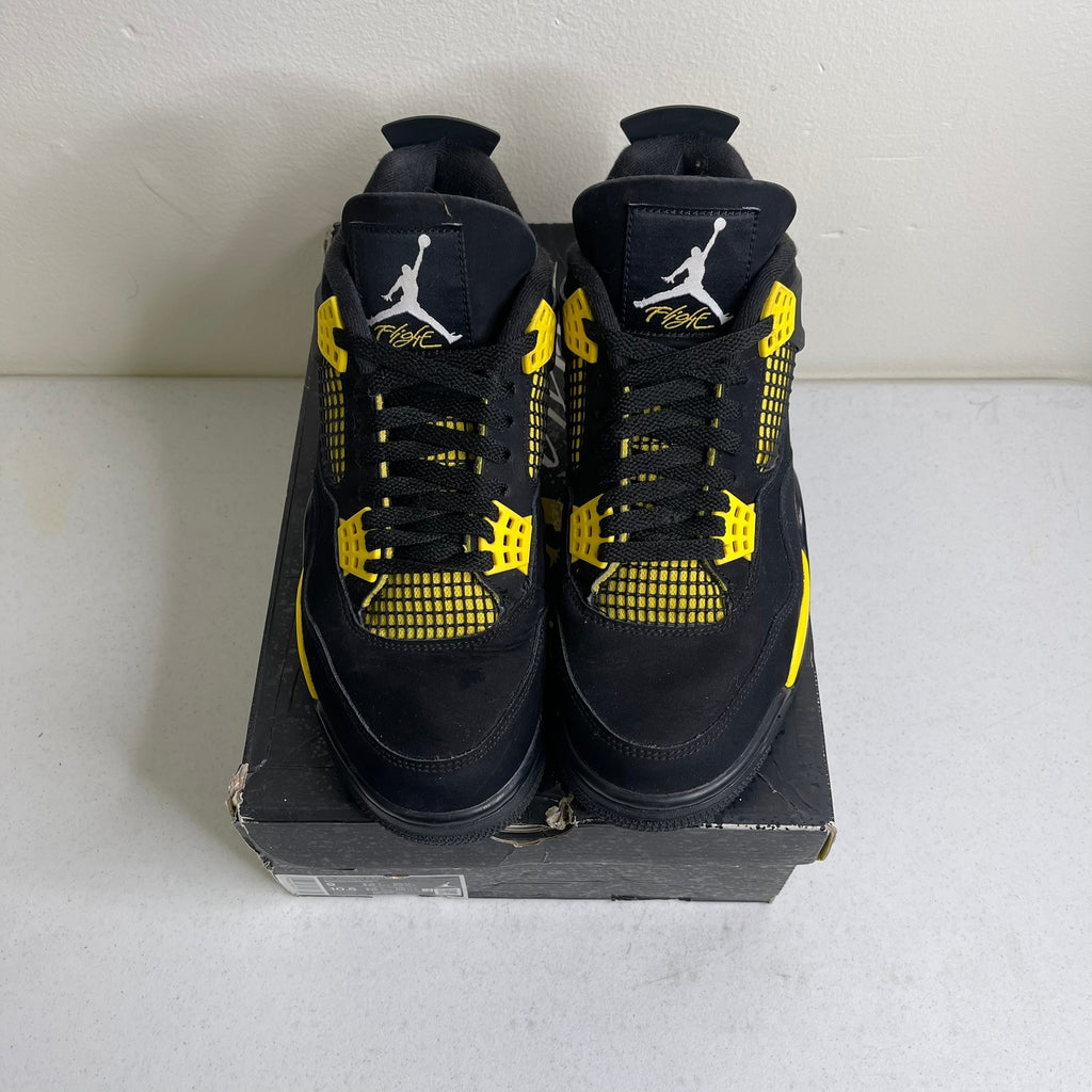 Size 9 - Jordan 4 Retro Thunder (2023)