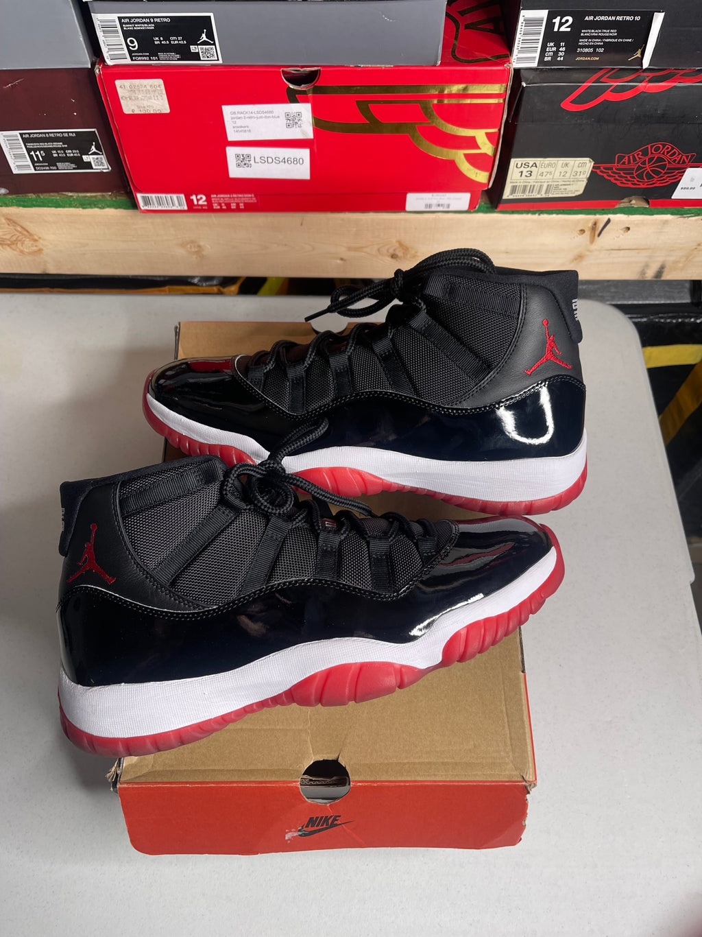 Jordan 11 Retro Playoffs Bred (2019)