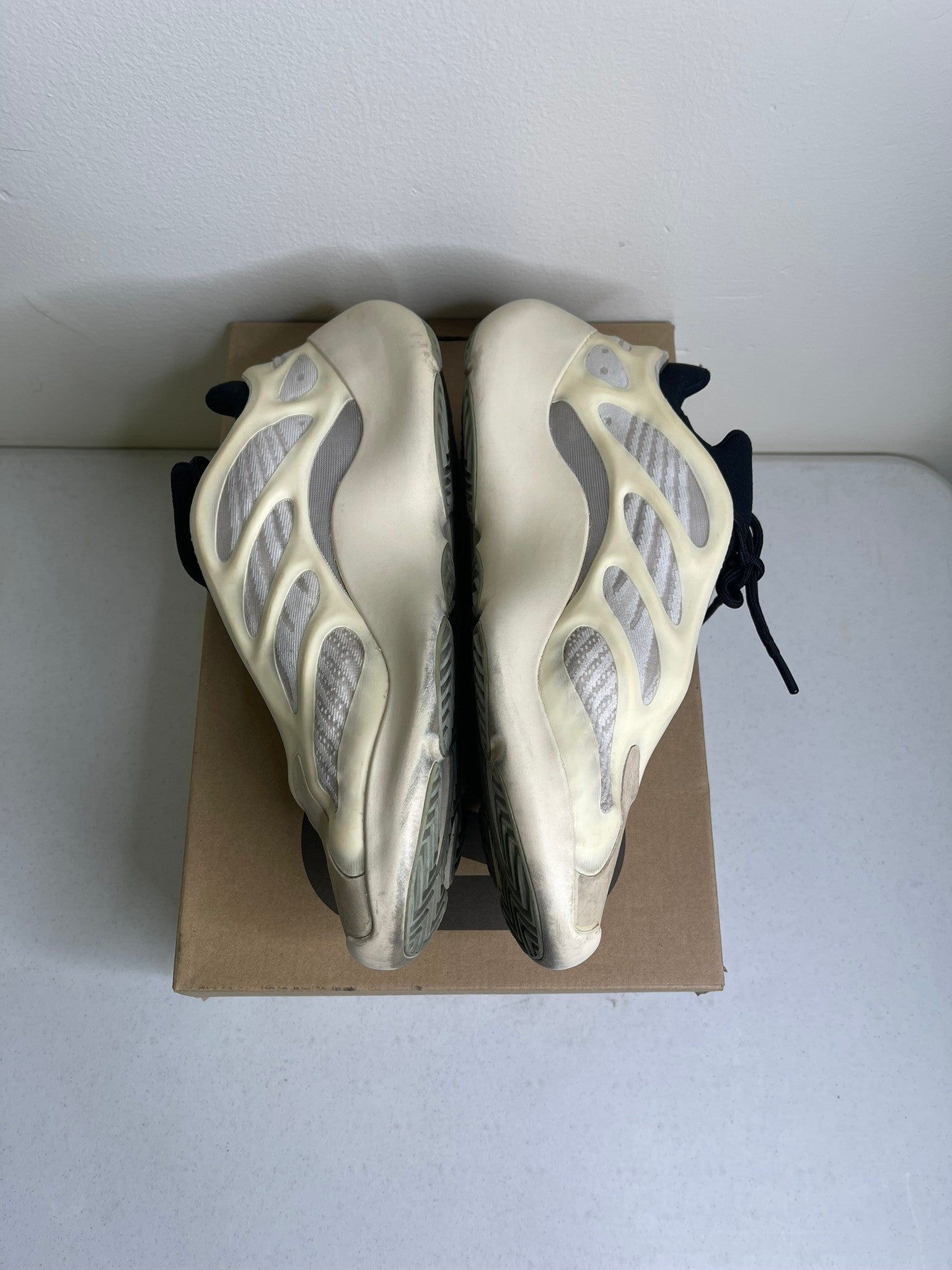 adidas Yeezy 700 V3 Azael