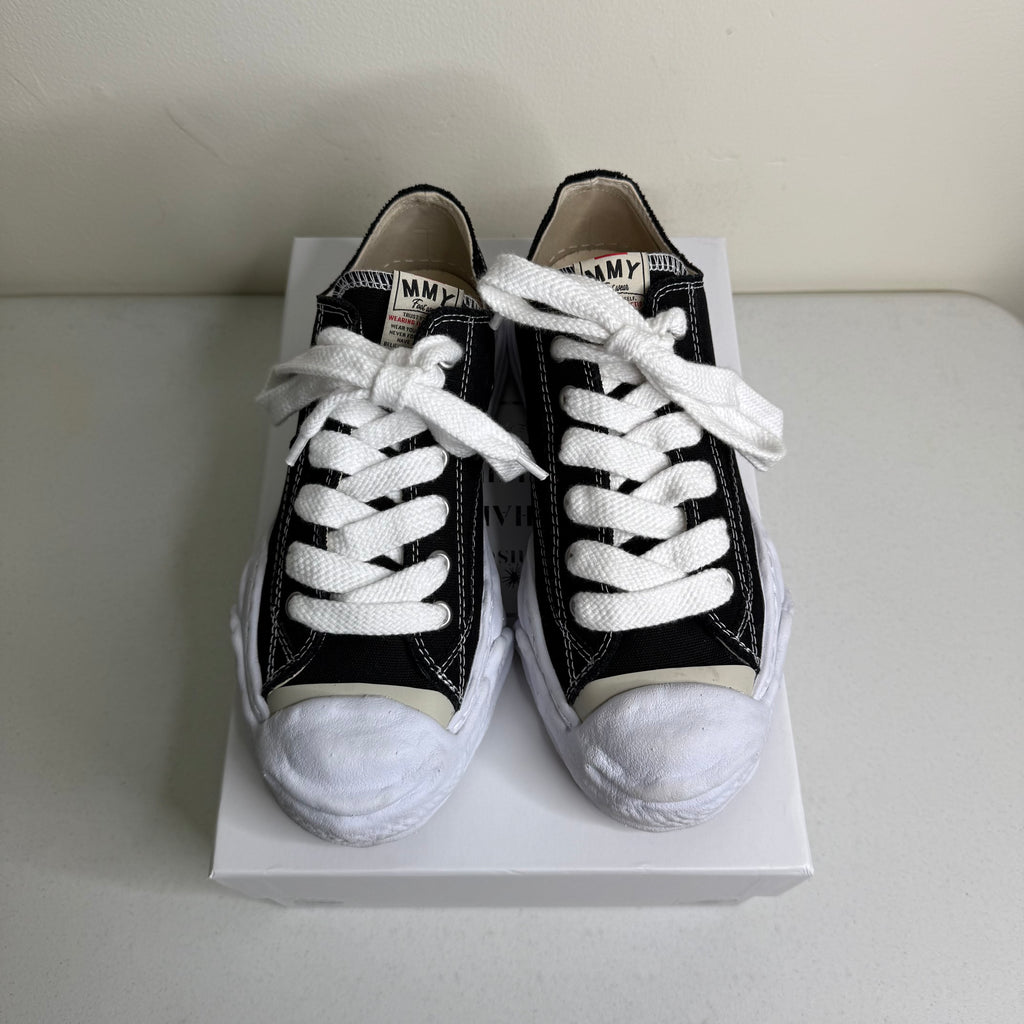 Maison Mihara Yasuhiro Hank Sole