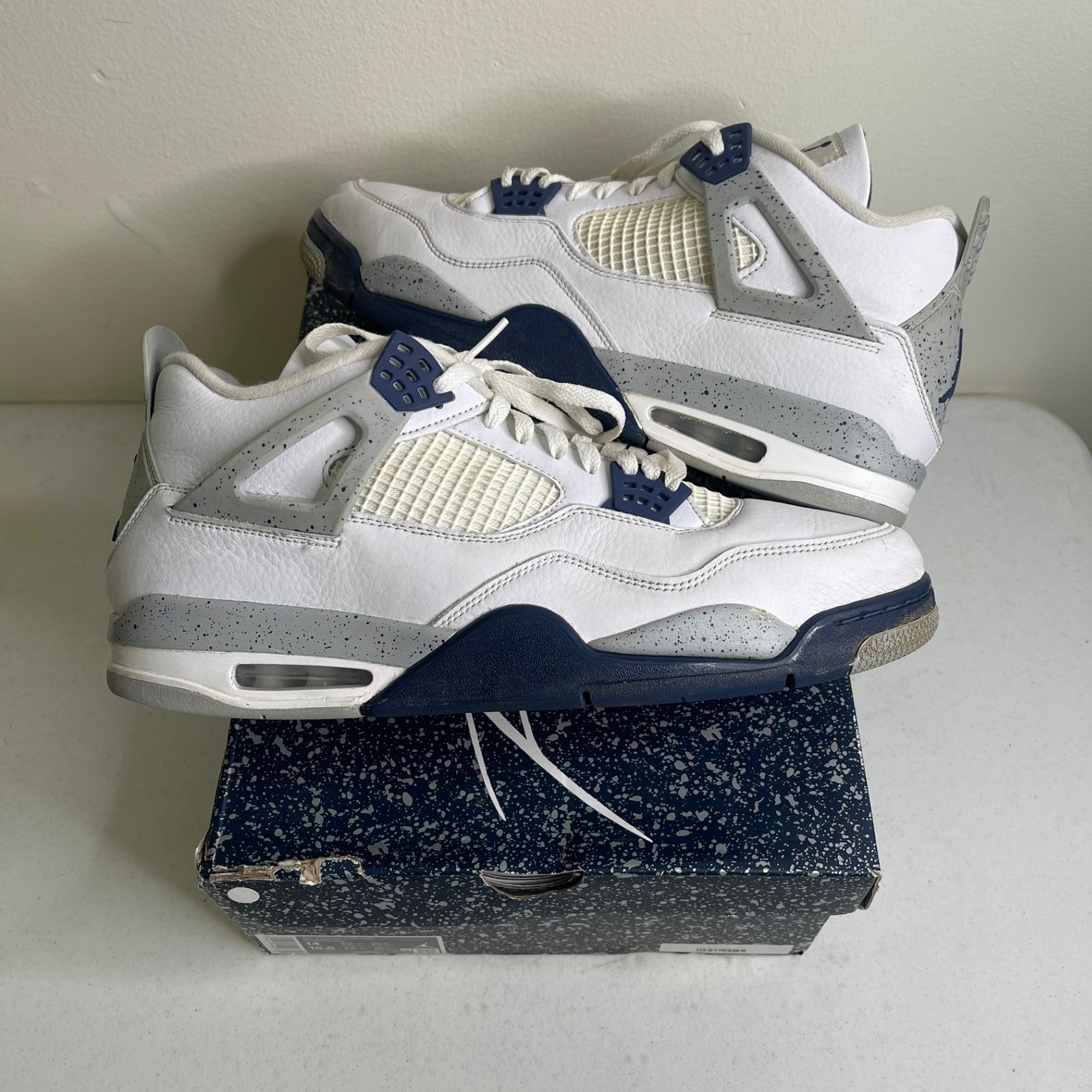 Jordan 4 Retro Midnight Navy