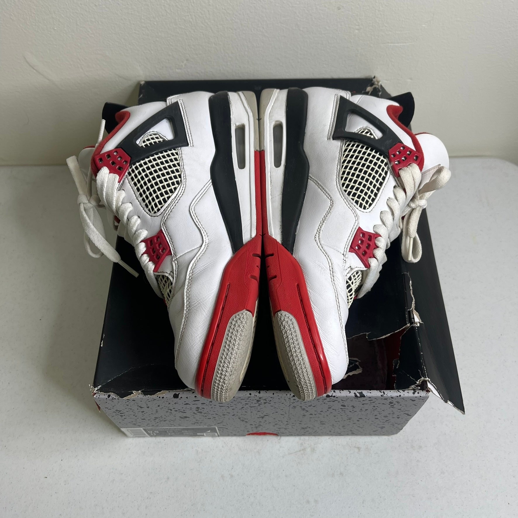 Jordan 4 Retro Fire Red (2020)