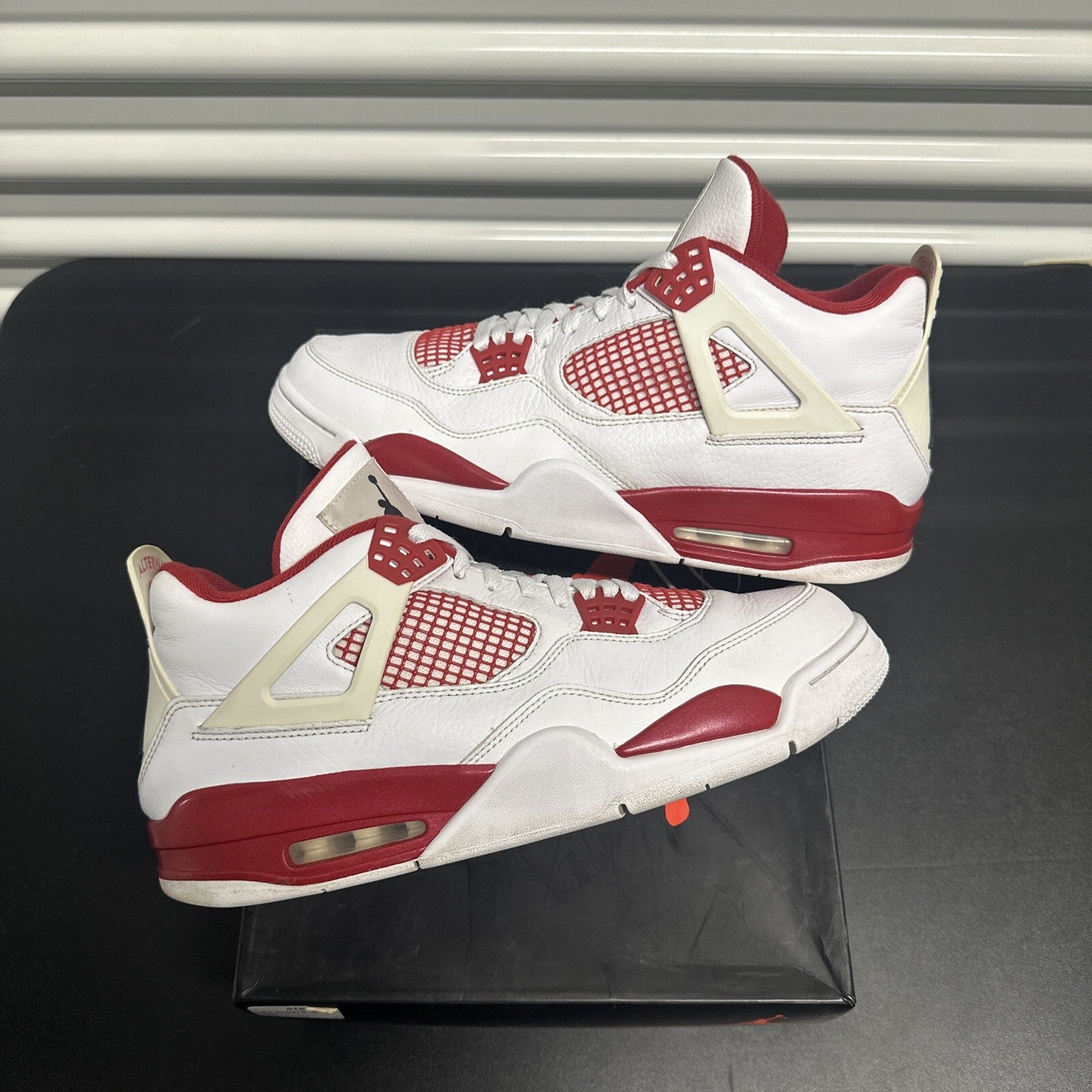Jordan 4 Retro Alternate 89