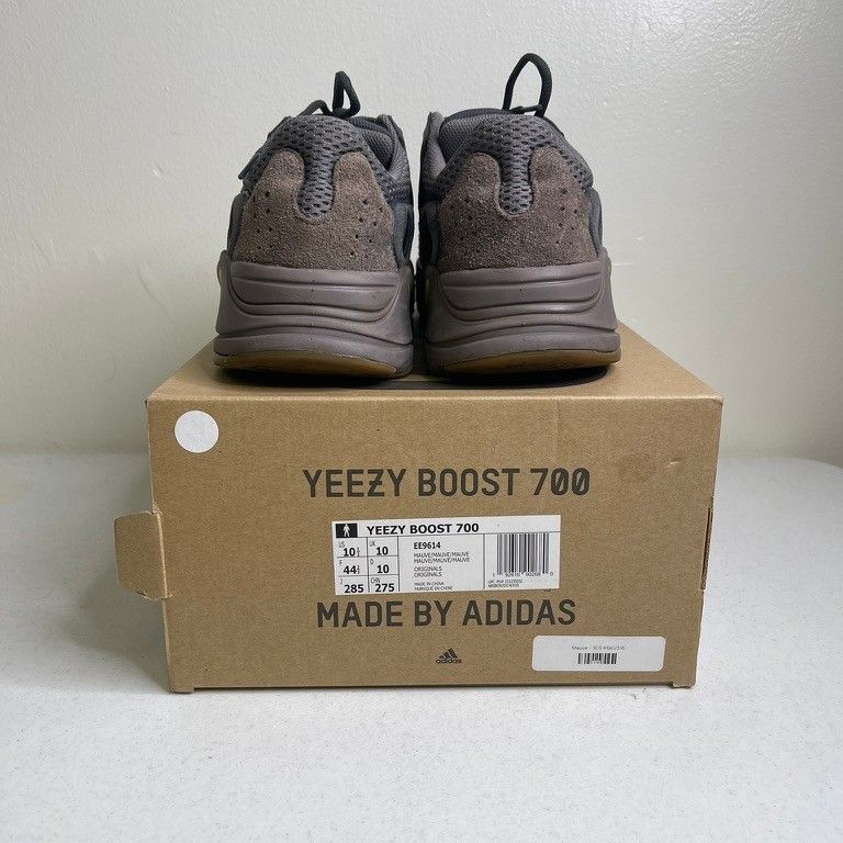 Size 10.5 - adidas Yeezy Boost 700 Mauve
