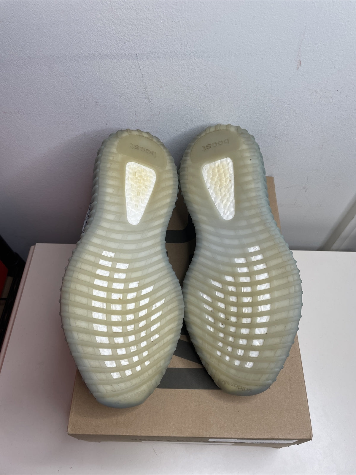 adidas Yeezy Boost 350 V2 Ash Blue