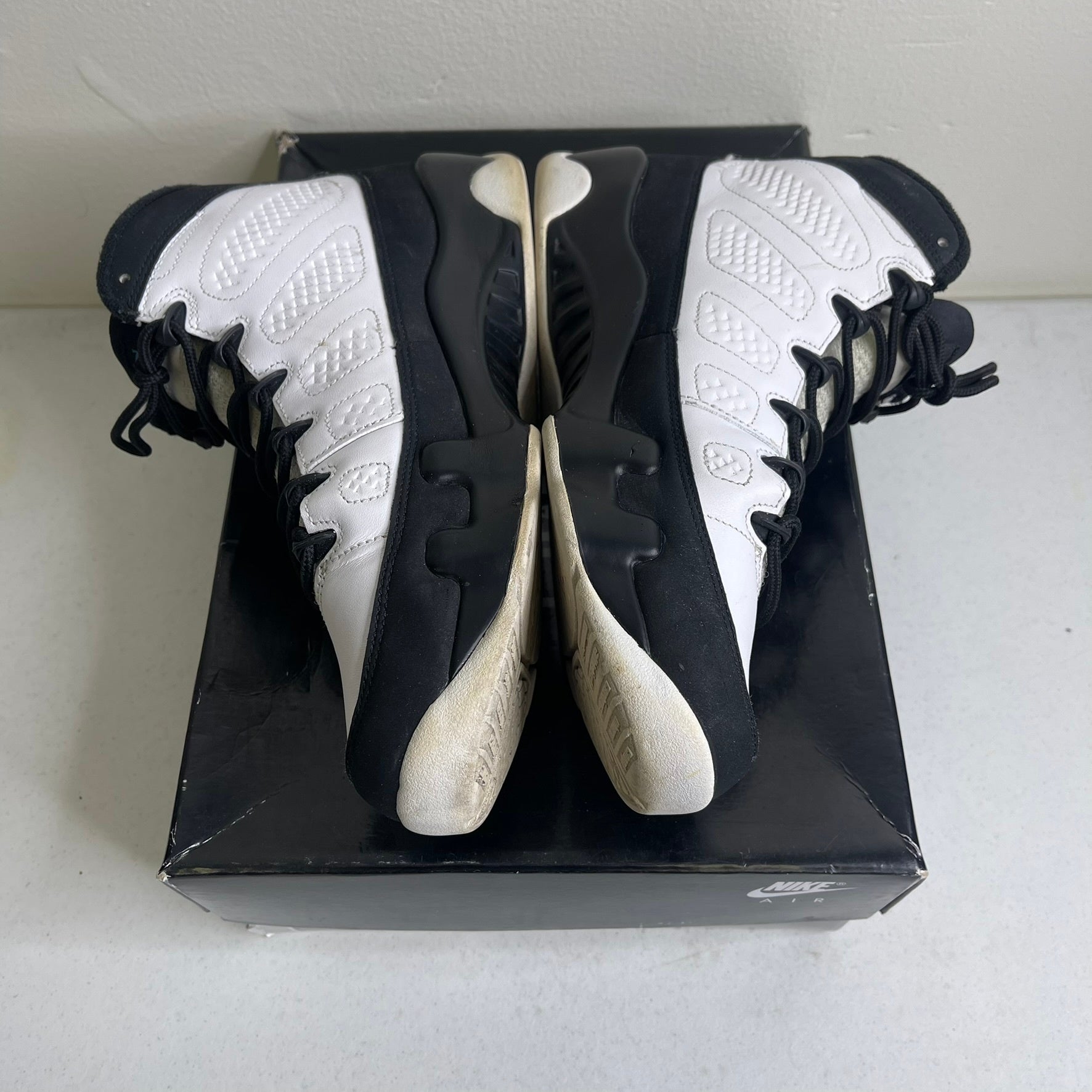 Size 9 - Jordan 9 Retro University Blue