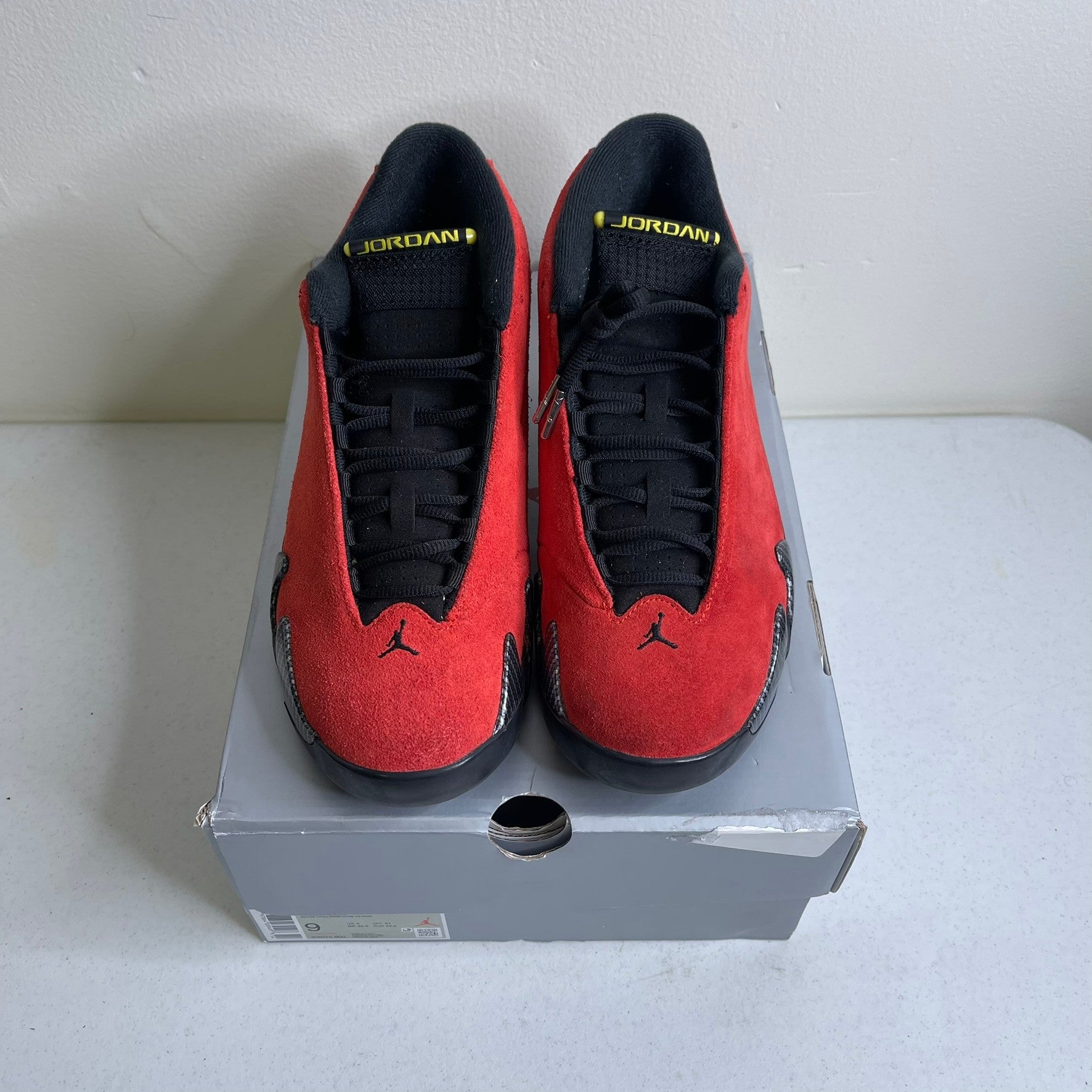 Jordan 14 Retro Ferrari (2025)