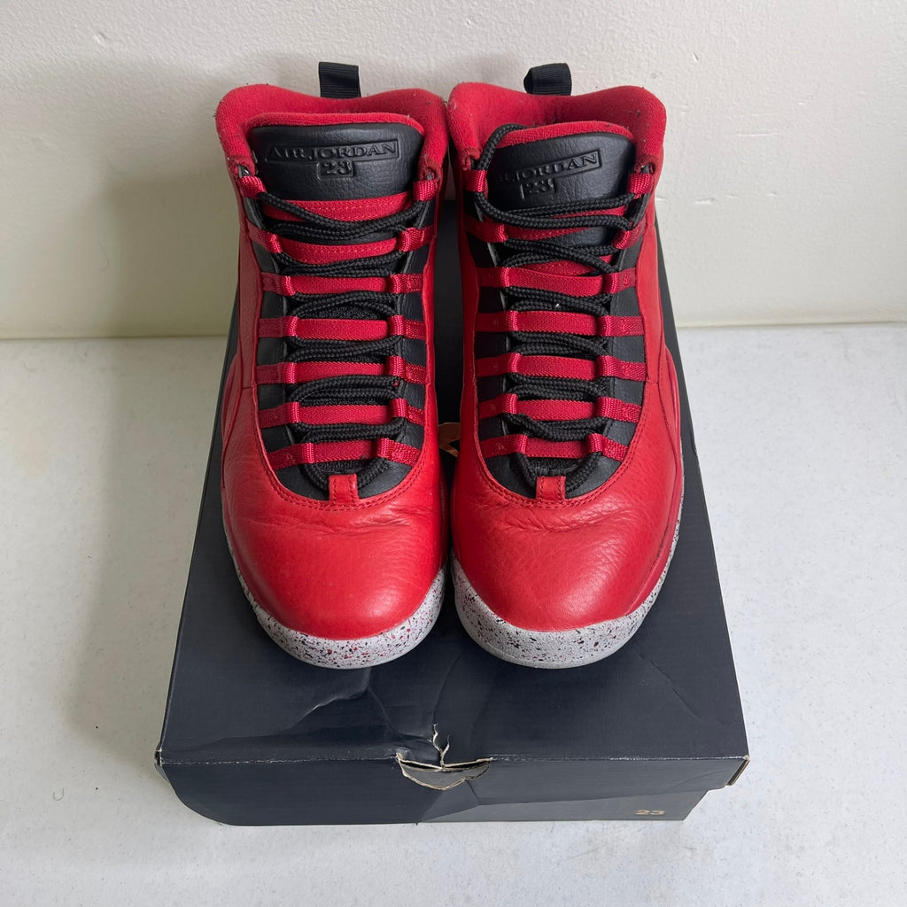 Size 10.5 - Jordan 10 Retro Bulls Over Broadway