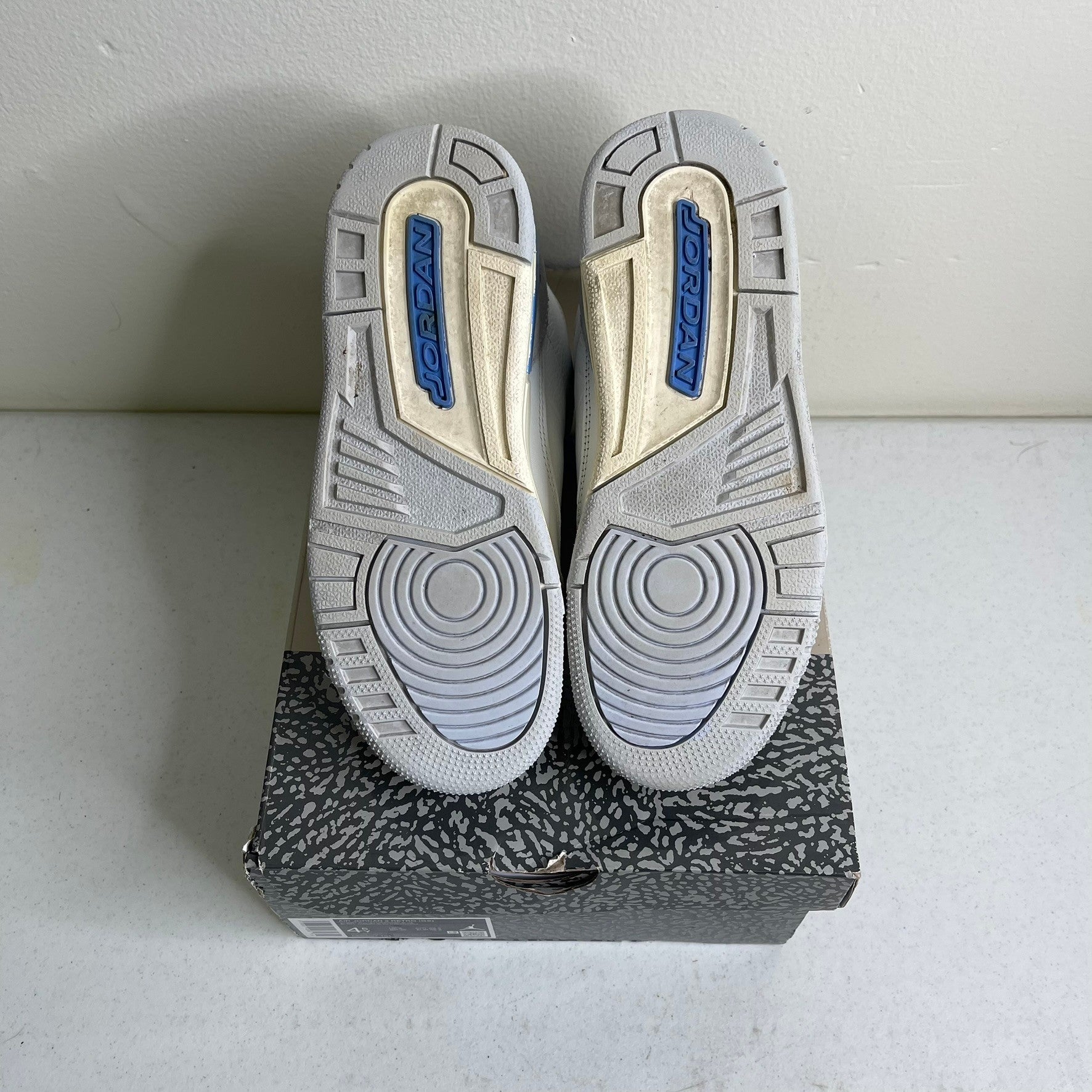 Size 4.5y - Jordan 3 Retro Lucky Shorts (GS)