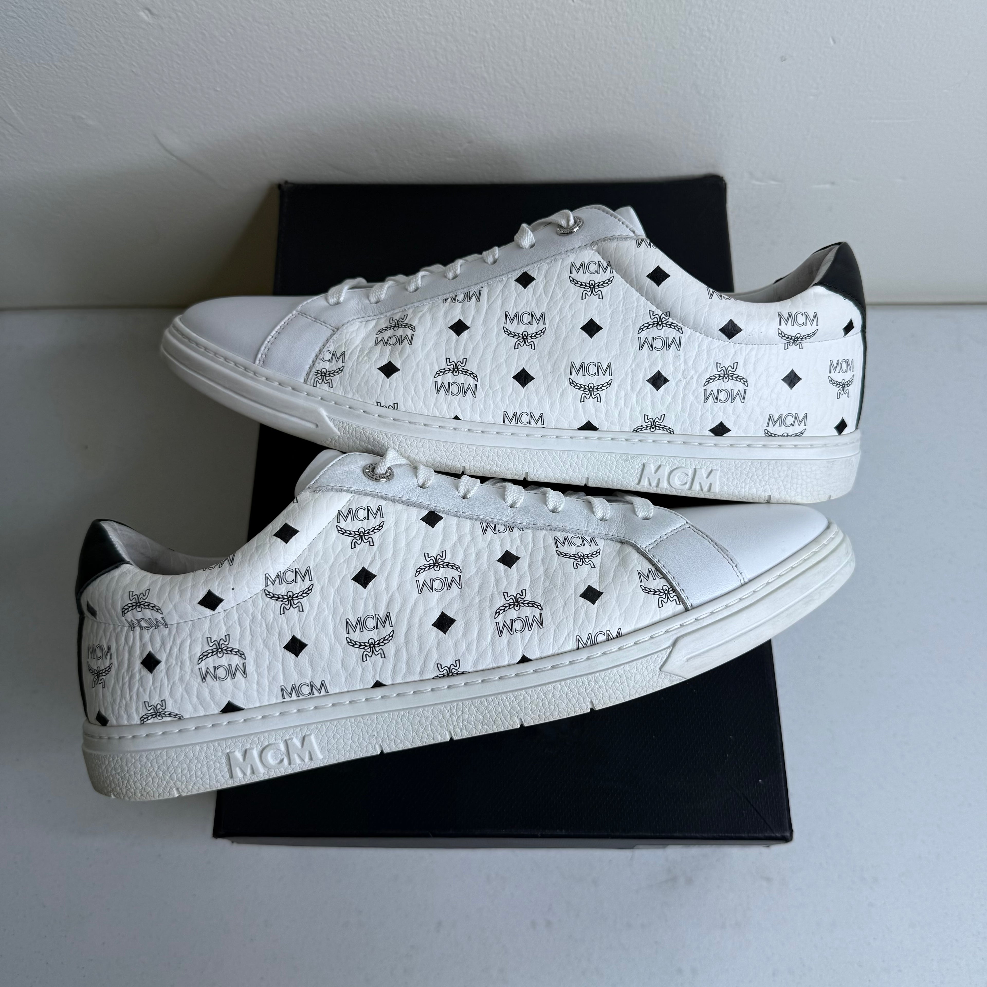 MCM Terrain Low Top White Black