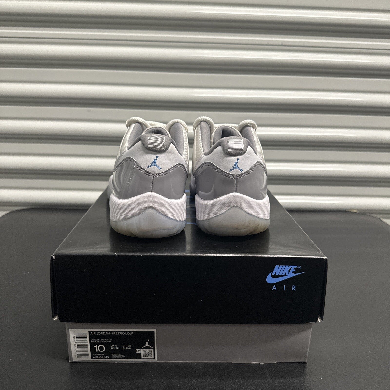 Air Jordan 11 Retro Low Cement Grey