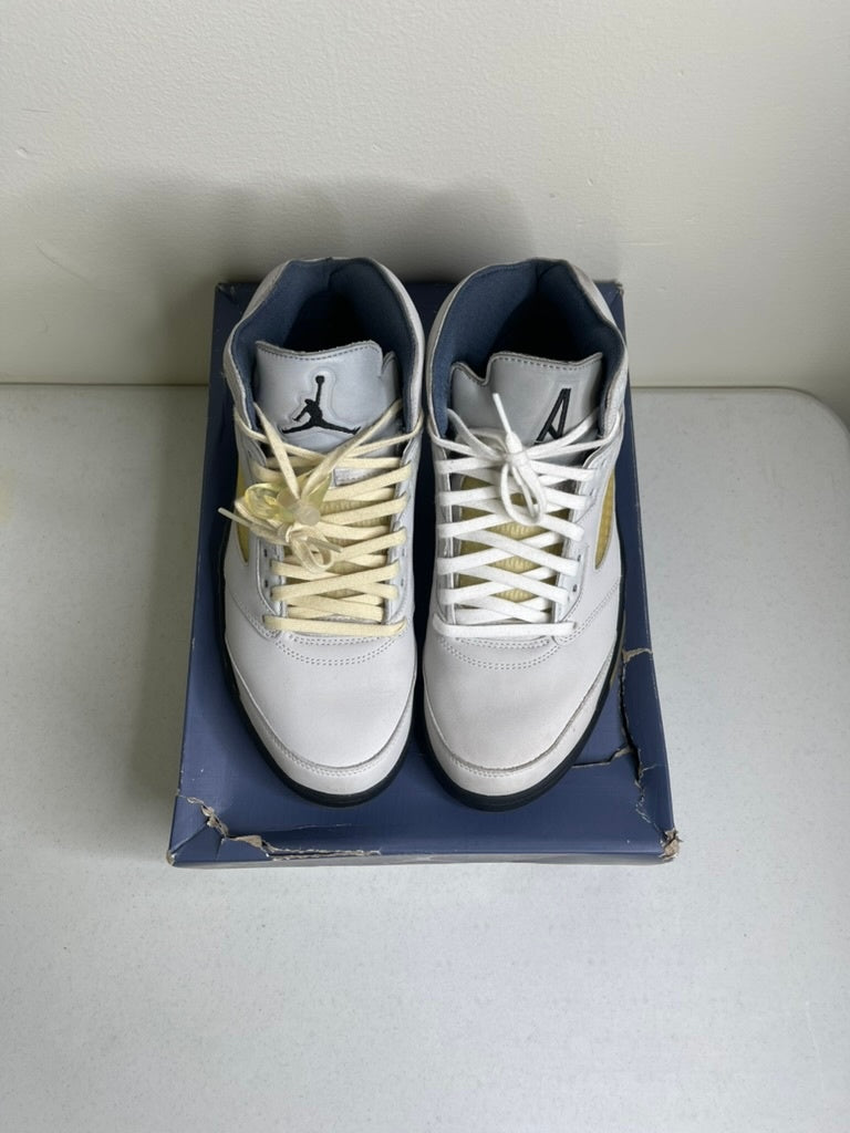 Size 12.5w - Jordan 5 Retro A Ma Maniére Dawn (Women's)