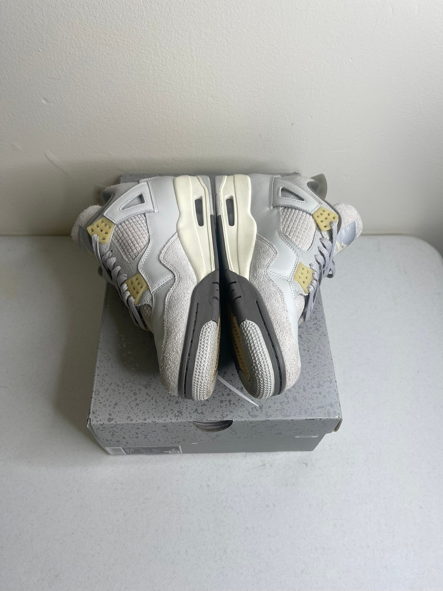 Jordan 4 Retro SE Craft Photon Dust