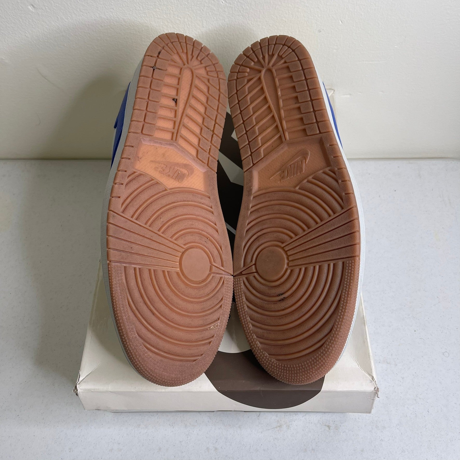 Jordan 1 Retro Low OG SP Travis Scott Canary (Women's)