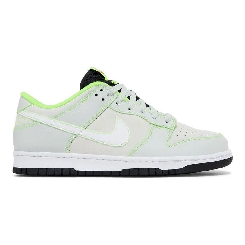Size 9.5 - Nike Dunk Low Ducks of a Feather Black University of Oregon PE