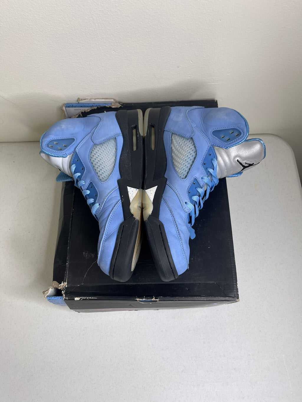 Size 10.5 - Jordan 5 Retro UNC University Blue