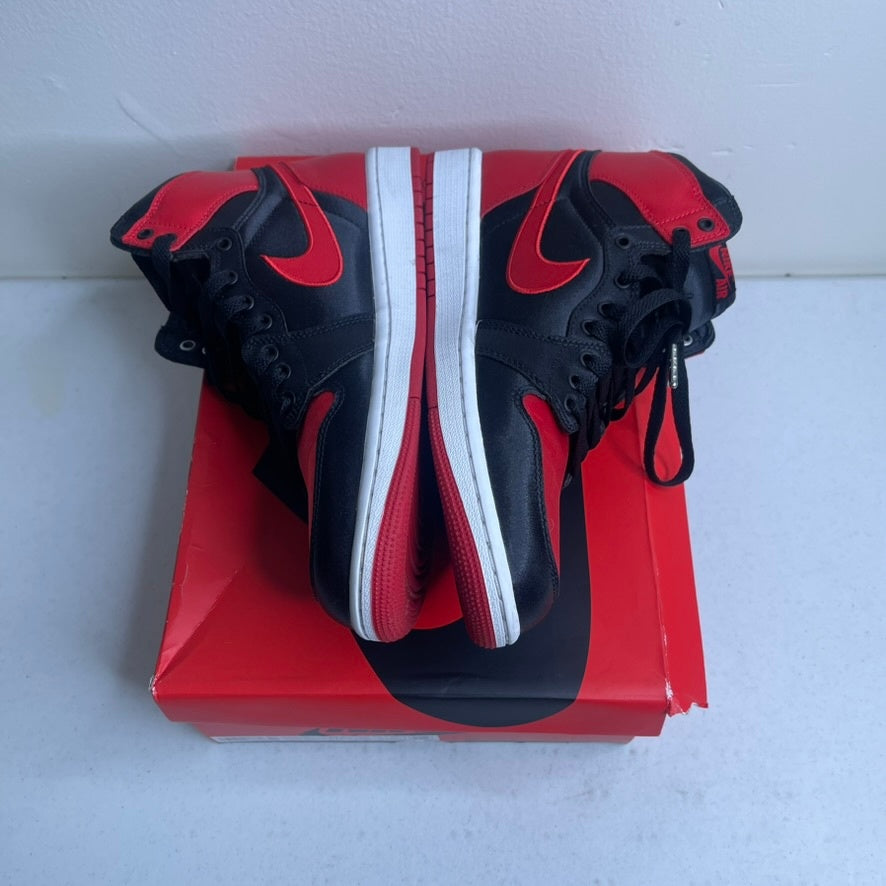 Size 10.5w - Jordan 1 Retro High OG Satin Bred