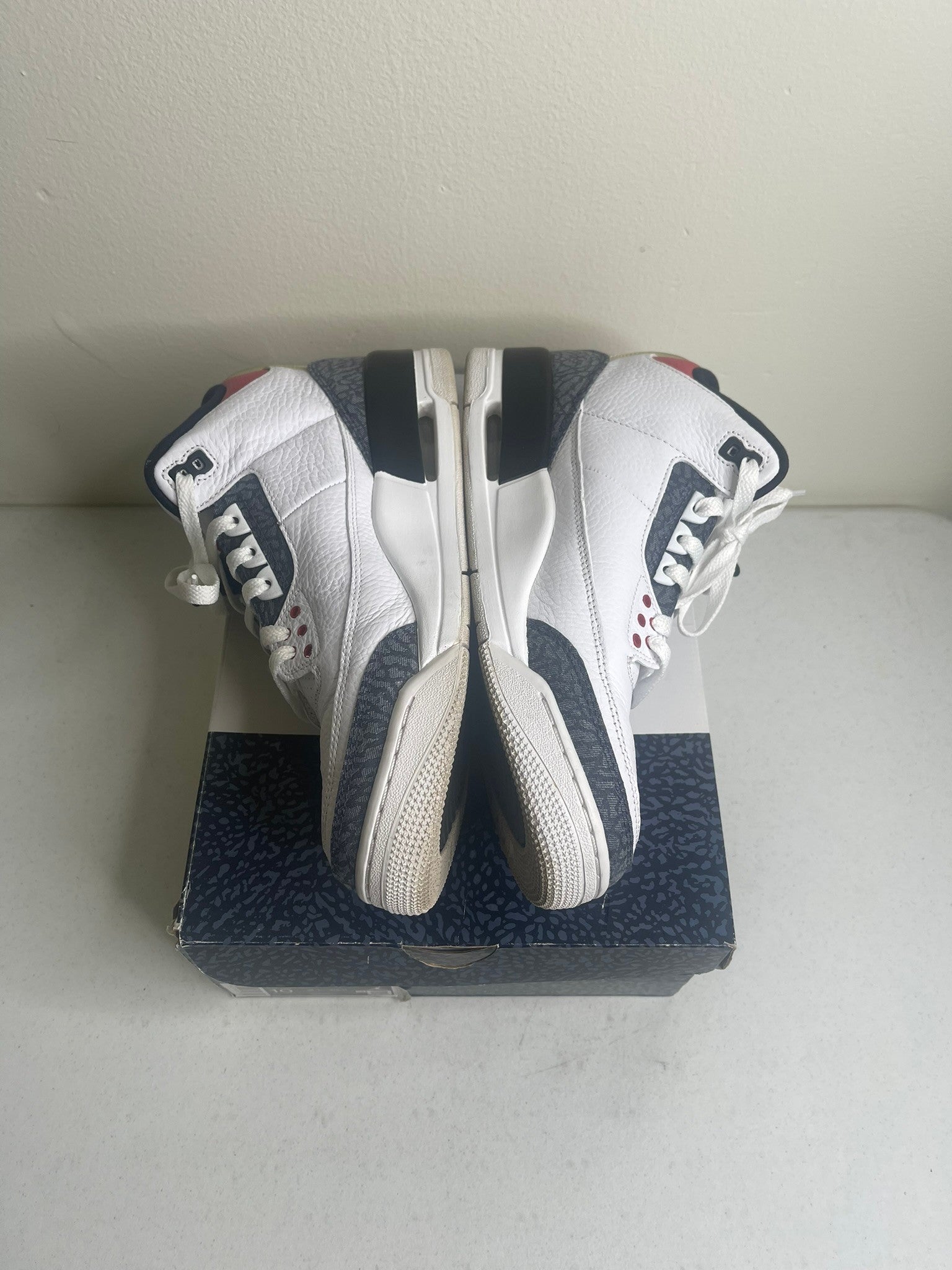 Jordan 3 Retro SE Fire Red Denim (2020)