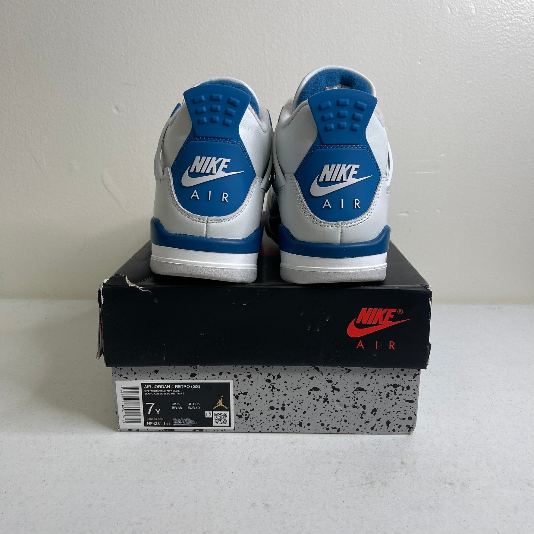 Size 7y - Jordan 4 Retro Military Blue (2024) (GS)