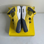 Size 5y - Jordan 4 Retro Lightning (2021) (GS)