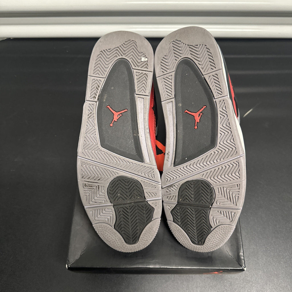 Jordan 4 Retro Toro Bravo