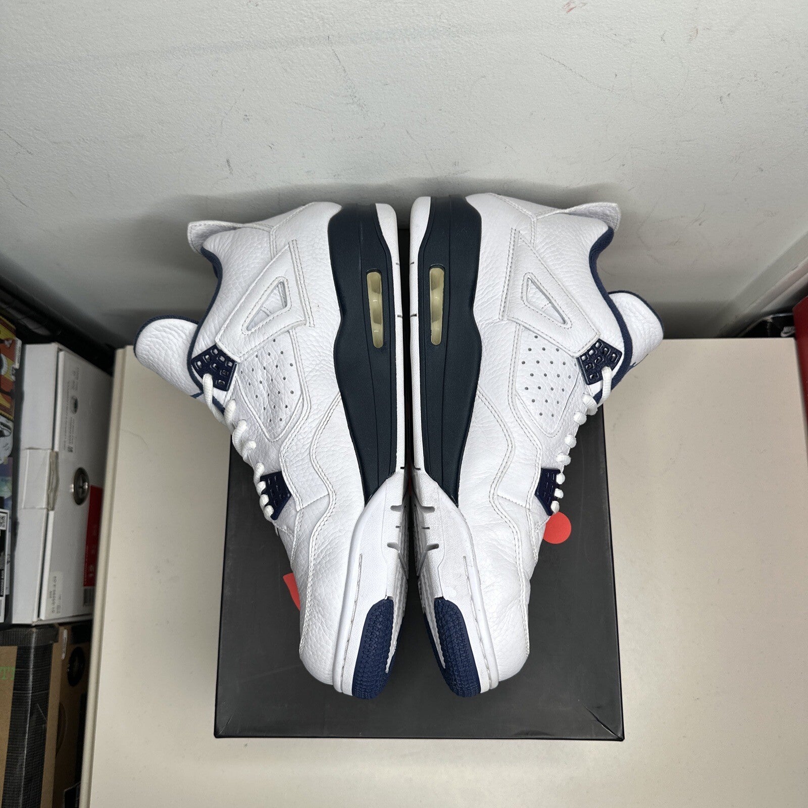 Jordan 4 Retro Columbia (2015)