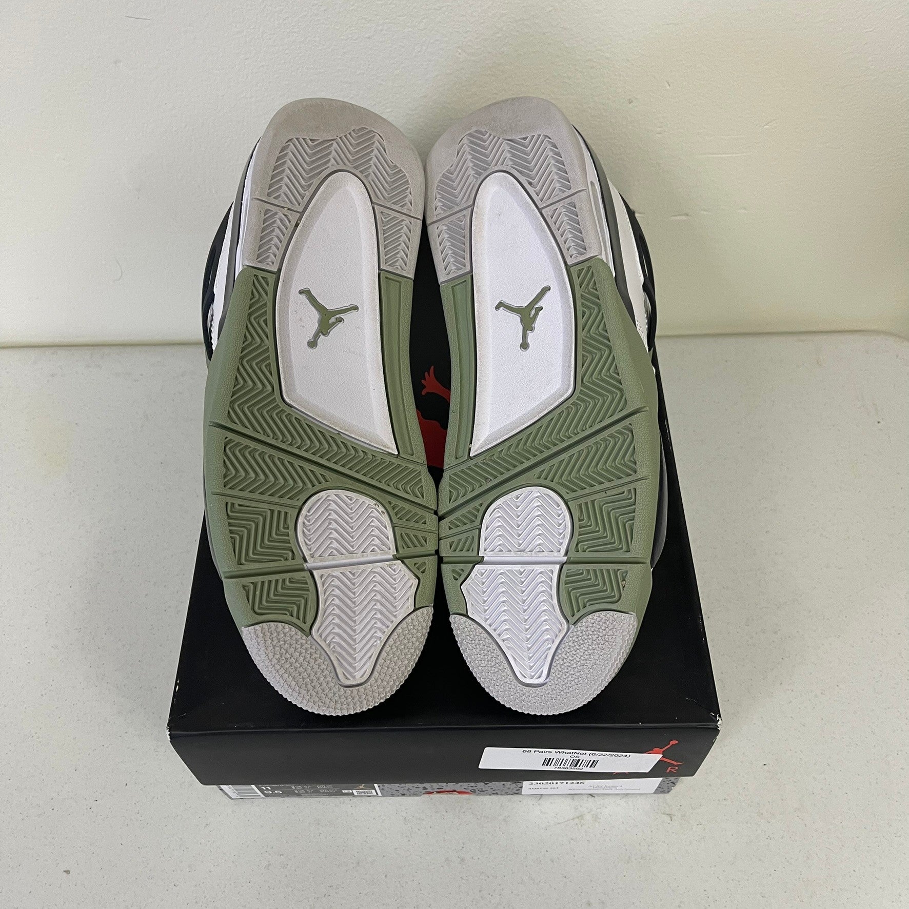 Jordan 4 Retro Seafoam (Women's)