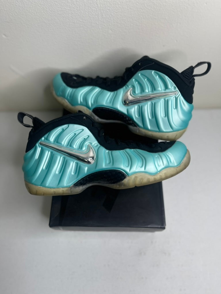 Size 8.5 - Air Nike Foamposite Pro Island Green