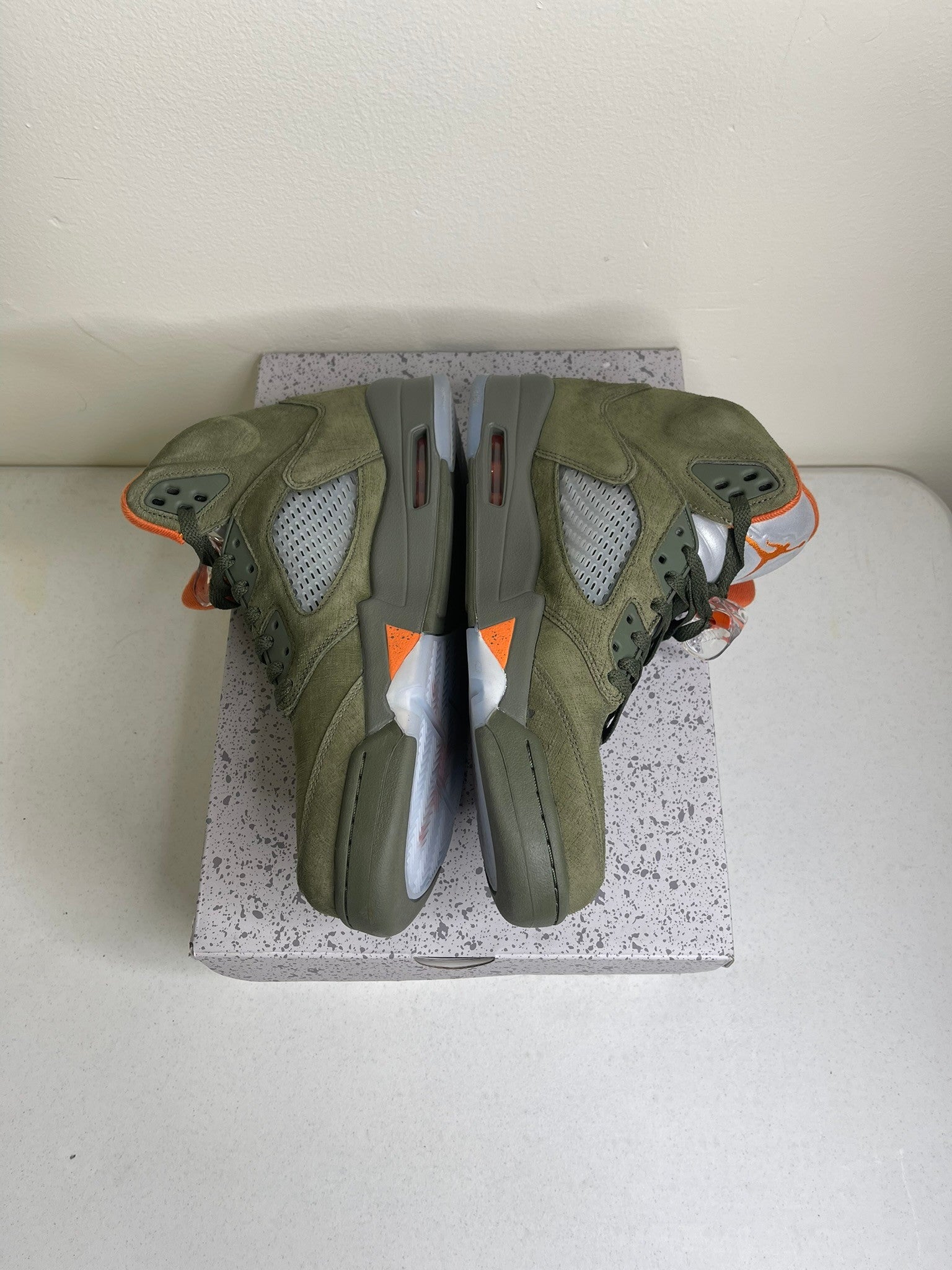 Size 11 - Jordan 5 Retro Olive (2024)