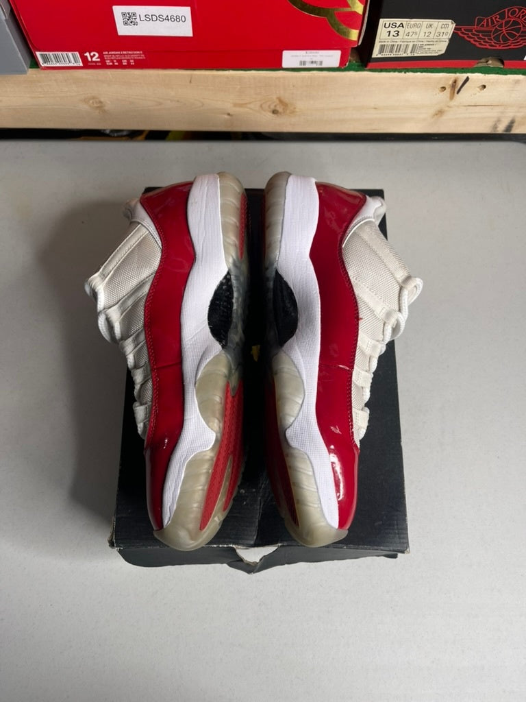 Jordan 11 Retro Low Cherry (2016)
