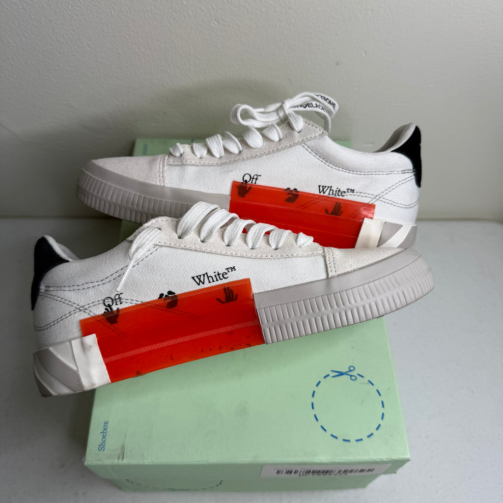 Off White Vulc White Suede