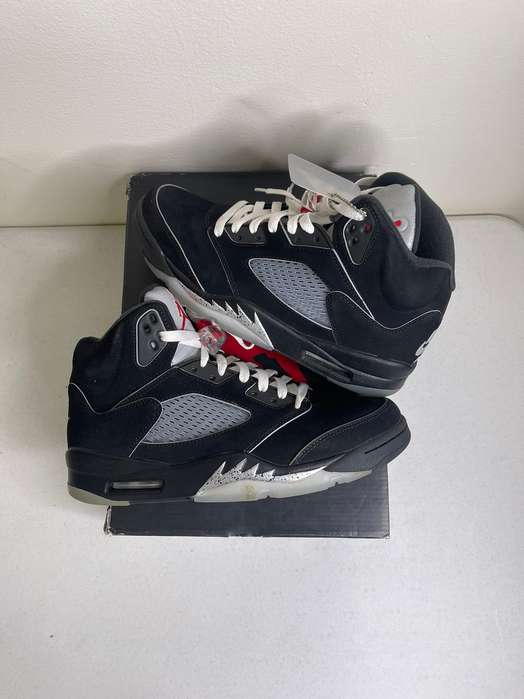 Size 8.5 - Jordan 5 Retro OG Black Metallic Reimagined