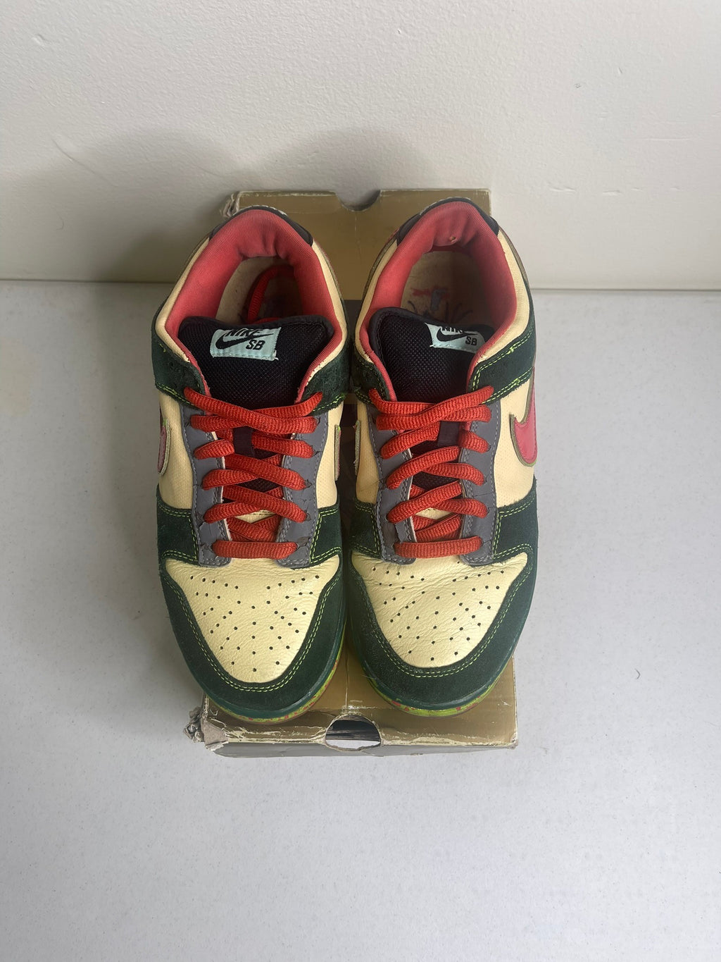 Nike SB Dunk Low Mosquito