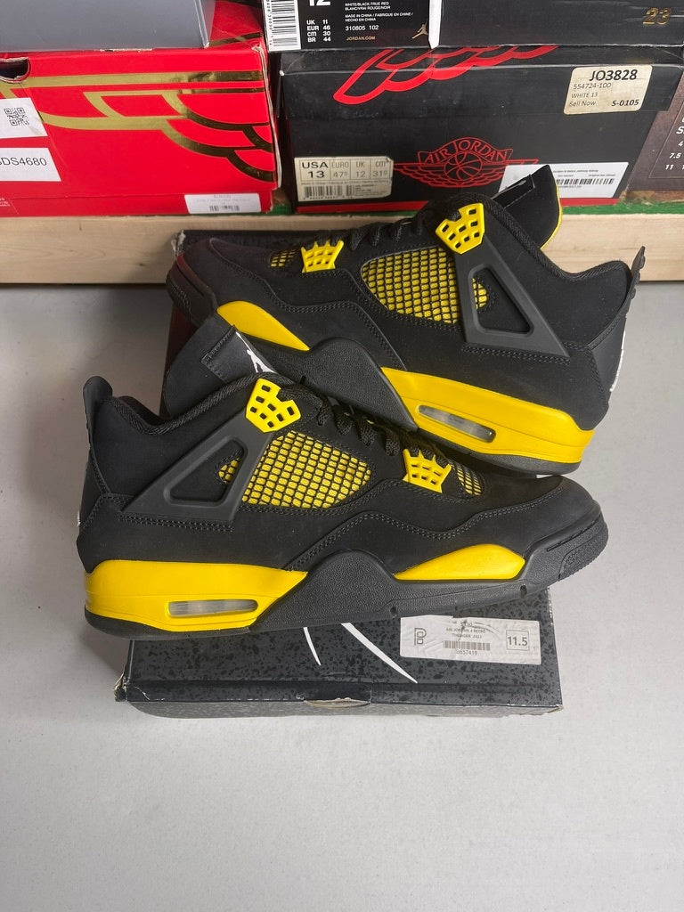 Jordan 4 Retro Thunder (2023)