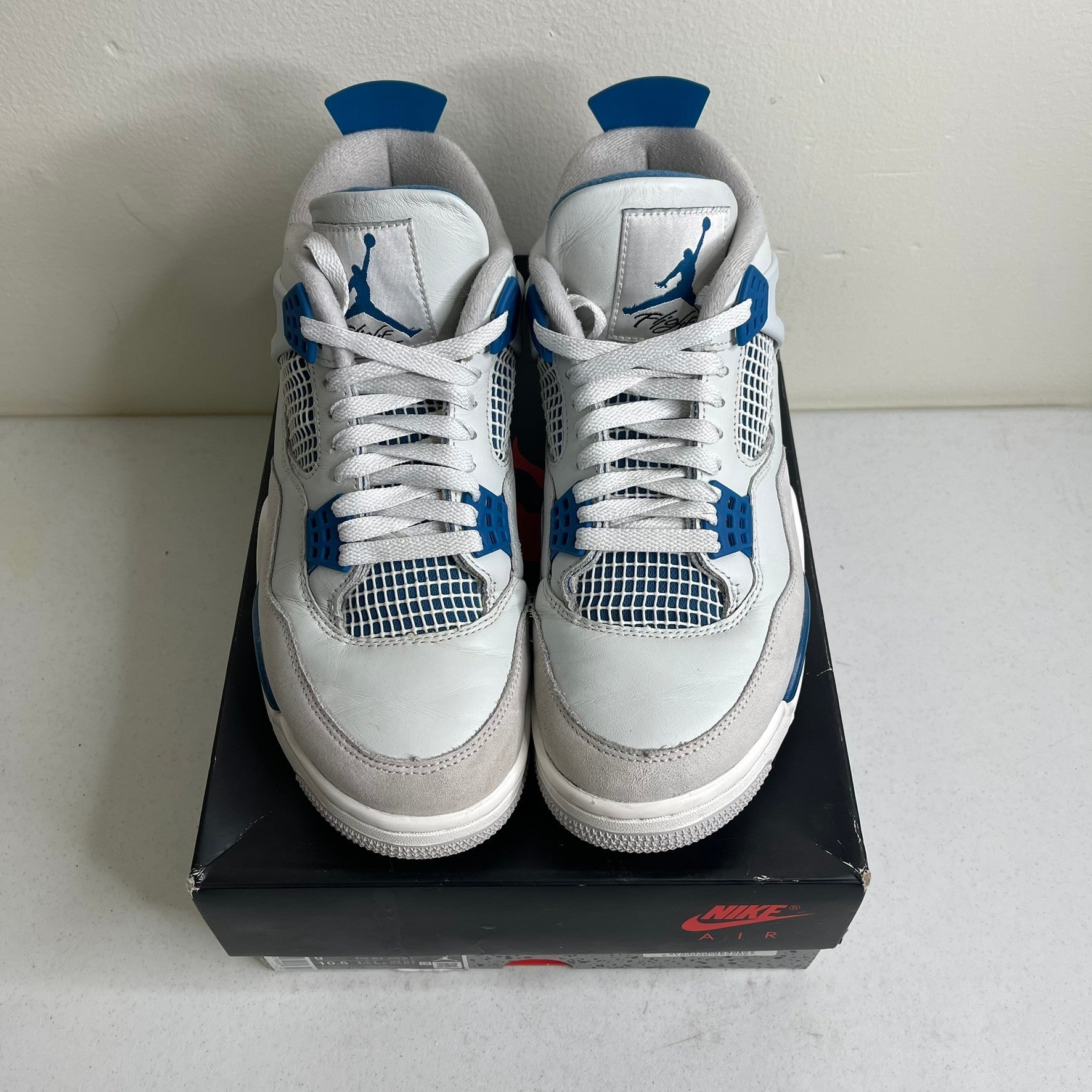 Size 9 - Jordan 4 Retro Military Blue (2024)
