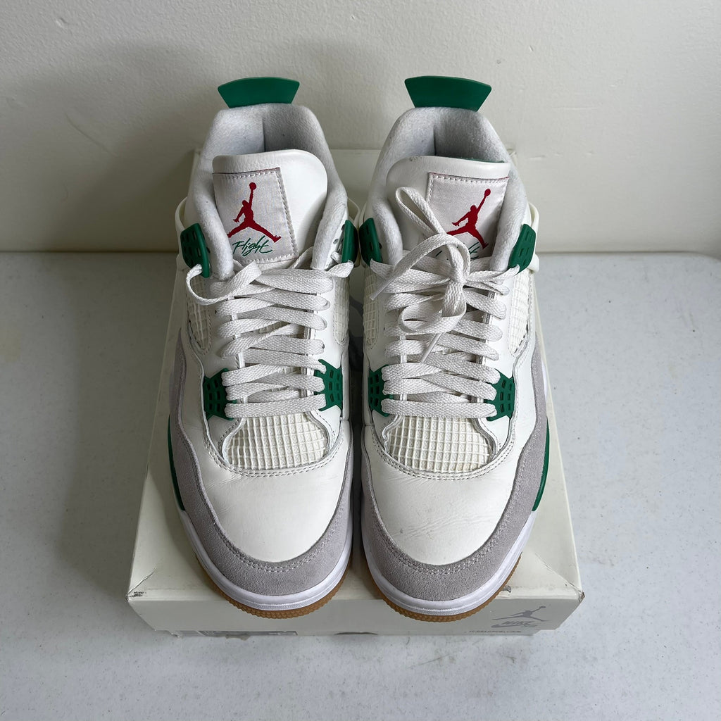 Size 10.5 - Jordan 4 Retro SB Pine Green